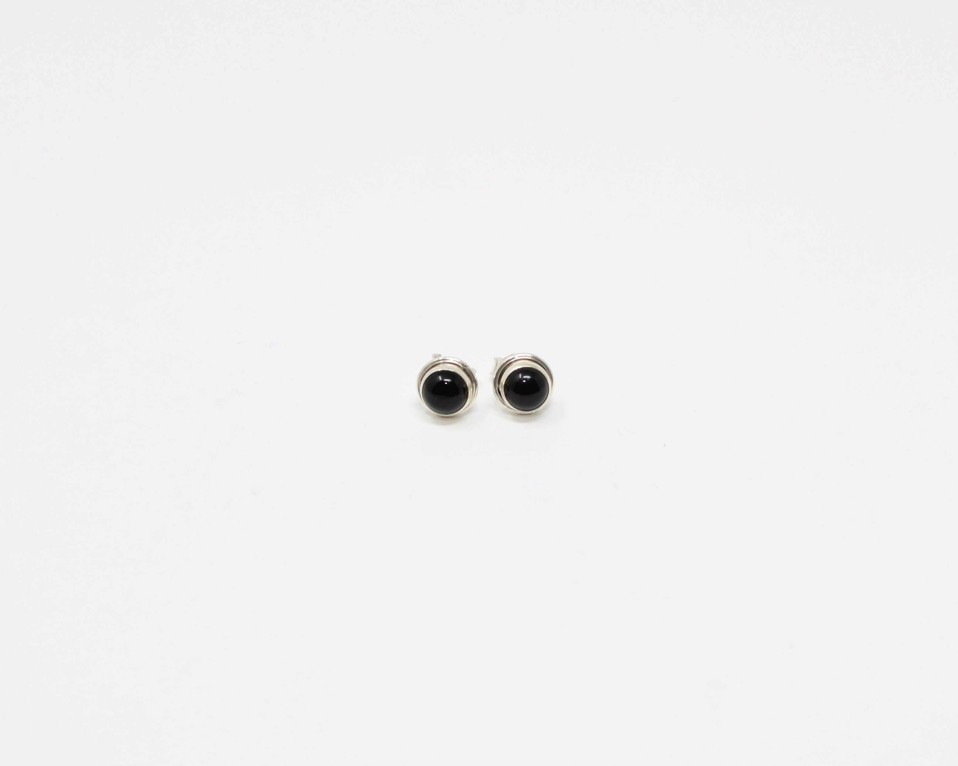 CHARME, boucle d'oreille, argent sterling et pierre semi-précieuse, onyx.