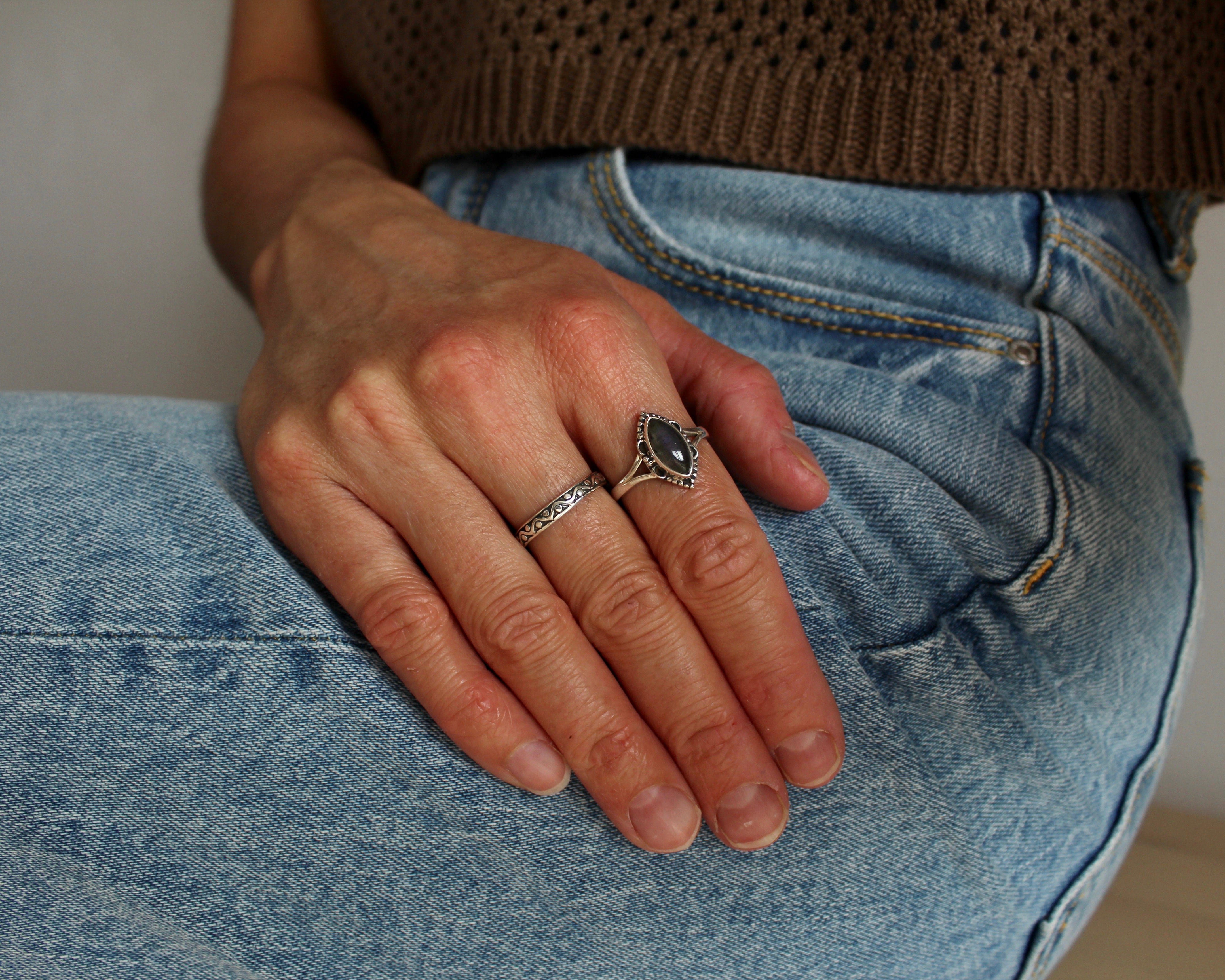 PERSÉVÉRANCE, bague argent sterling et pierre semi-précieuse, labradorite.