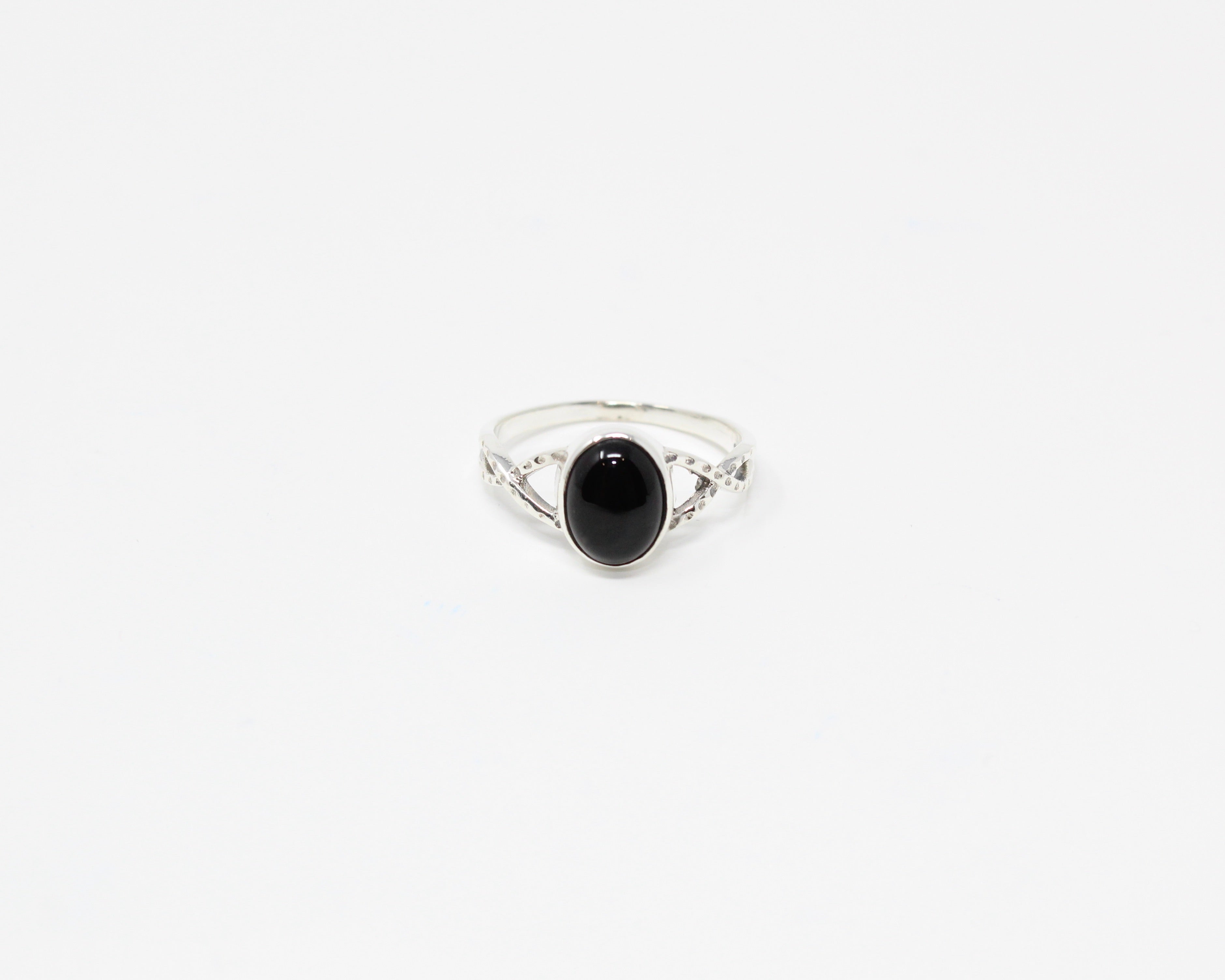 NOBLE, bague argent sterling & pierre semi-précieuse, onyx.