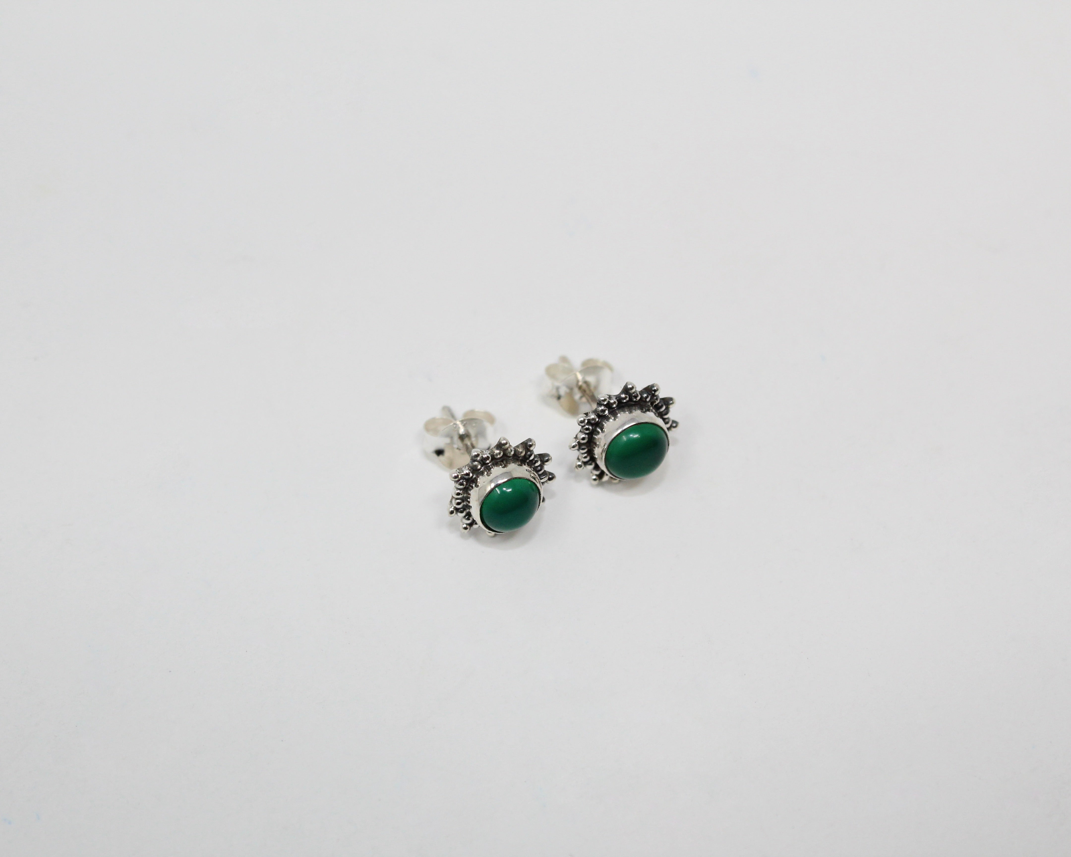 SOLAIRE, boucles d'oreilles argent sterling et pierre semi-précieuse, onyx vert.