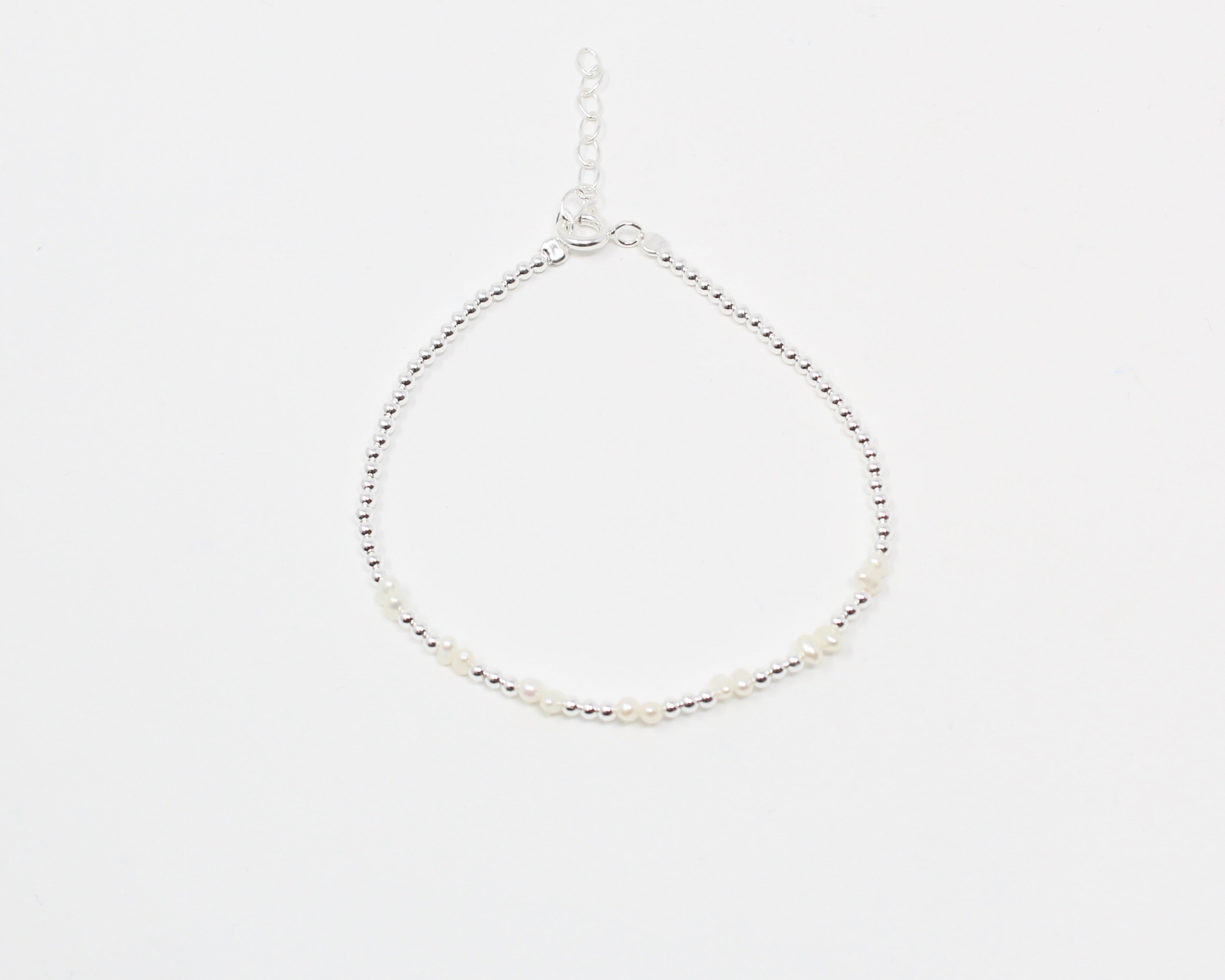 NACRE, bracelet argent sterling et perles.