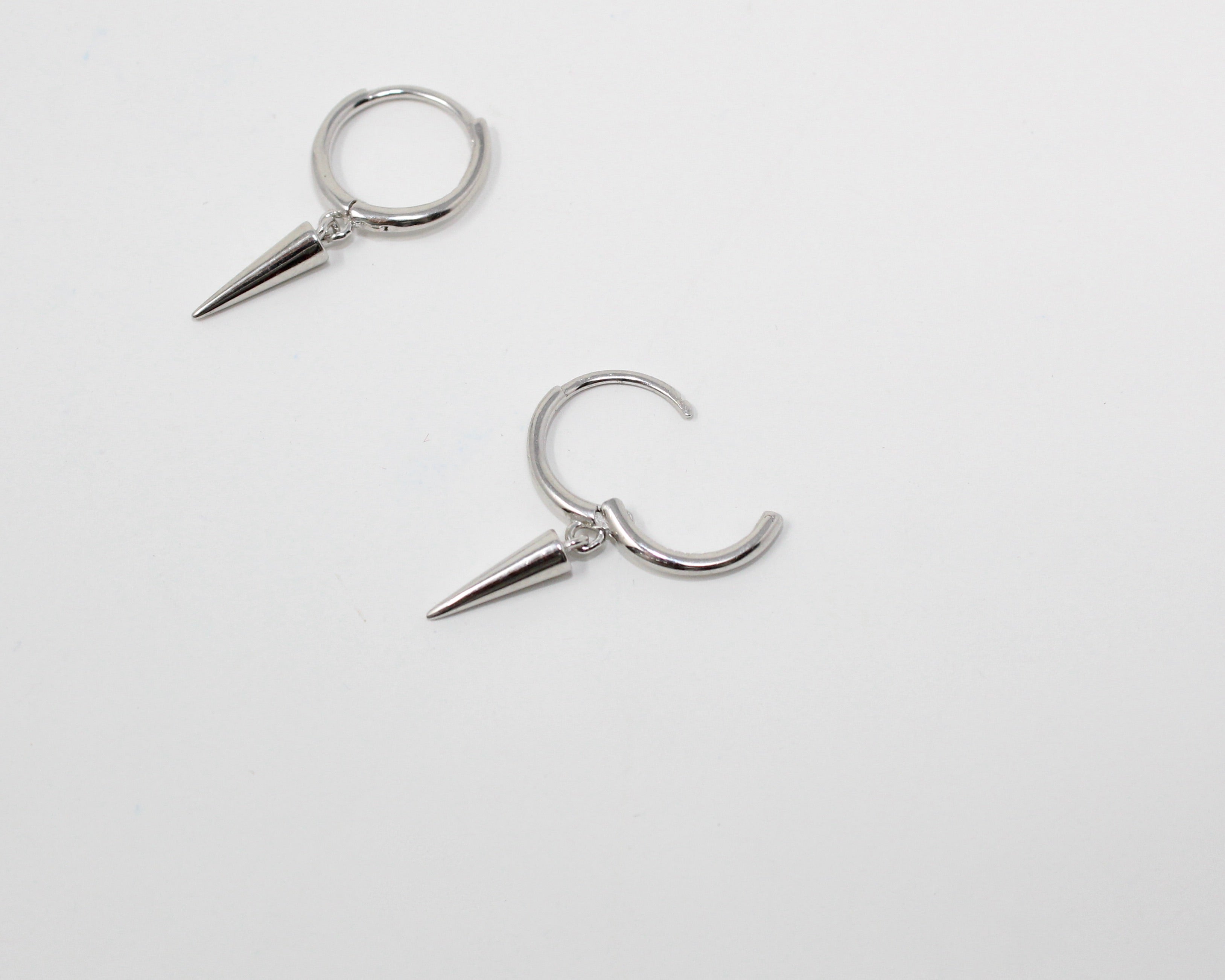 Karine, boucle d'oreille argent sterling.