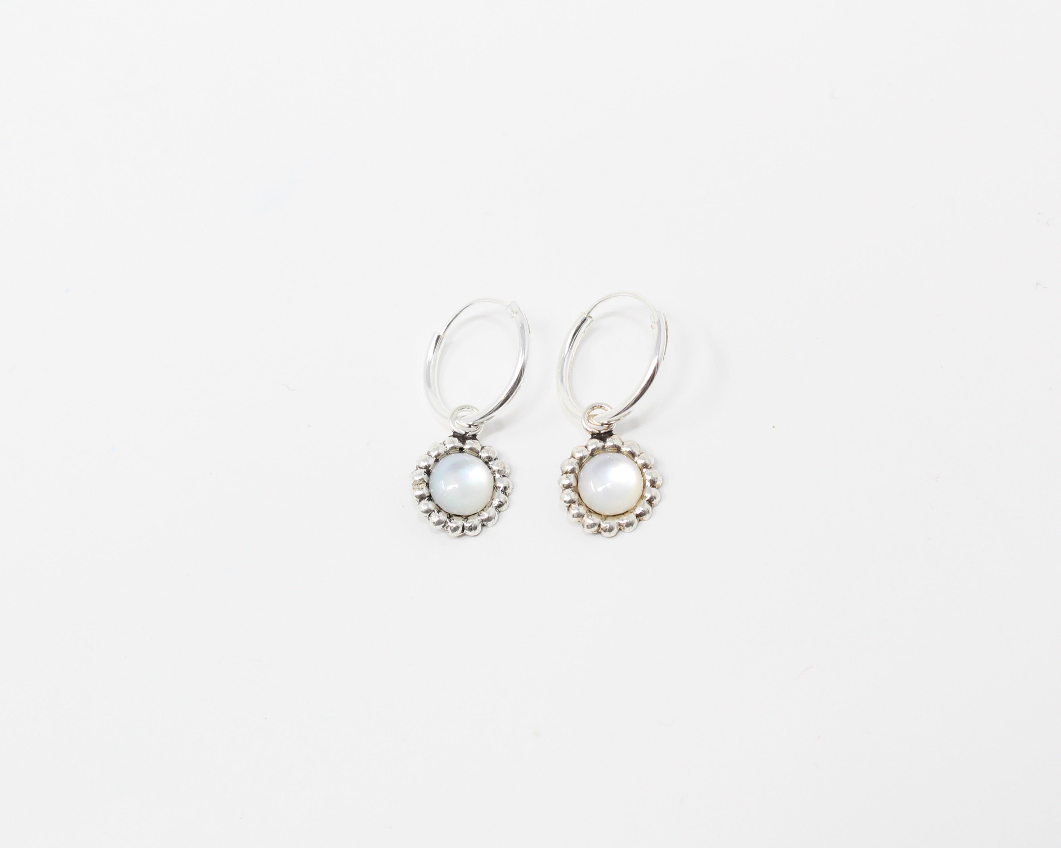 FLEURI, boucle d'oreille argent sterling.