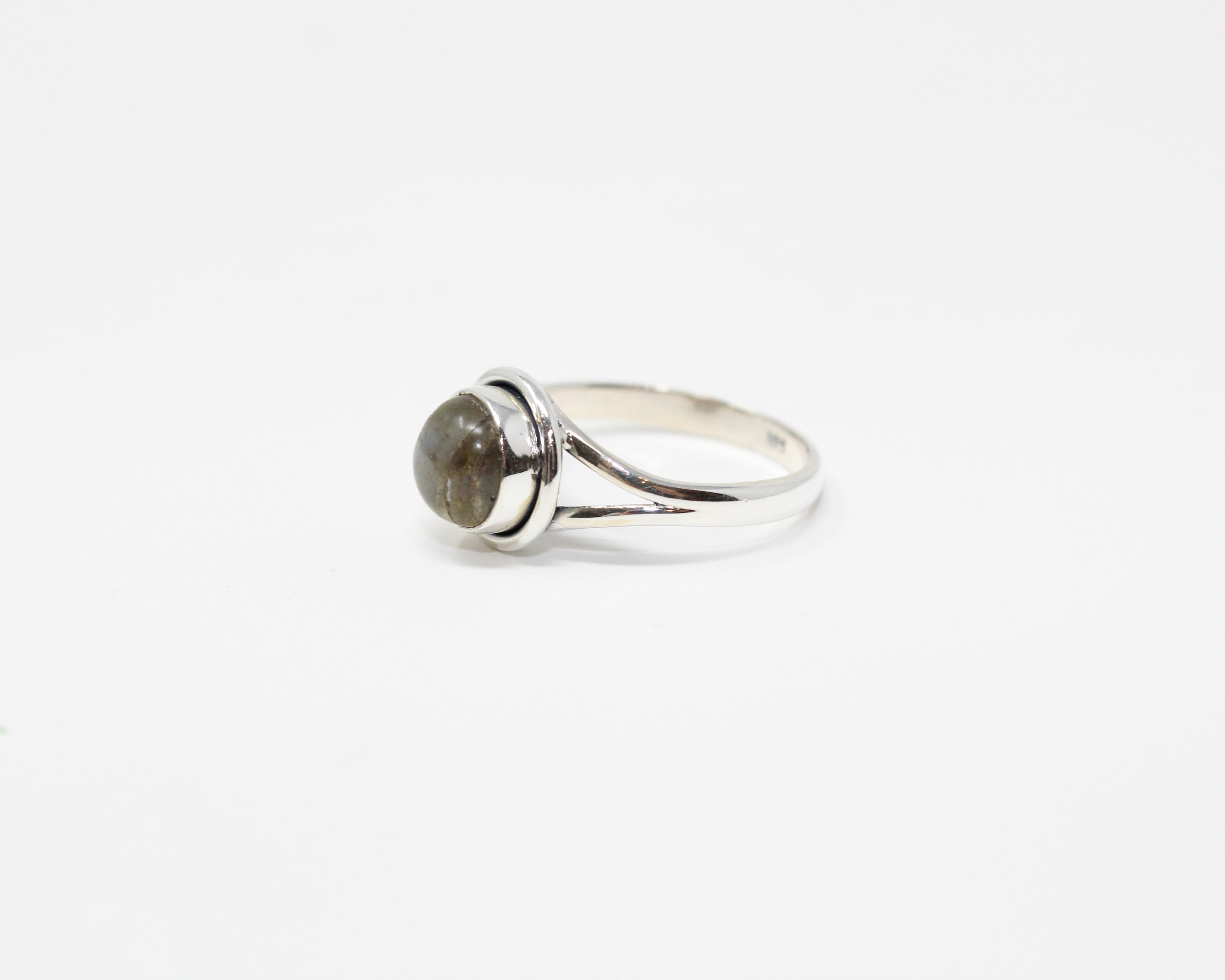 CHARME, bague argent sterling et pierre semi-précieuse, labradorite.