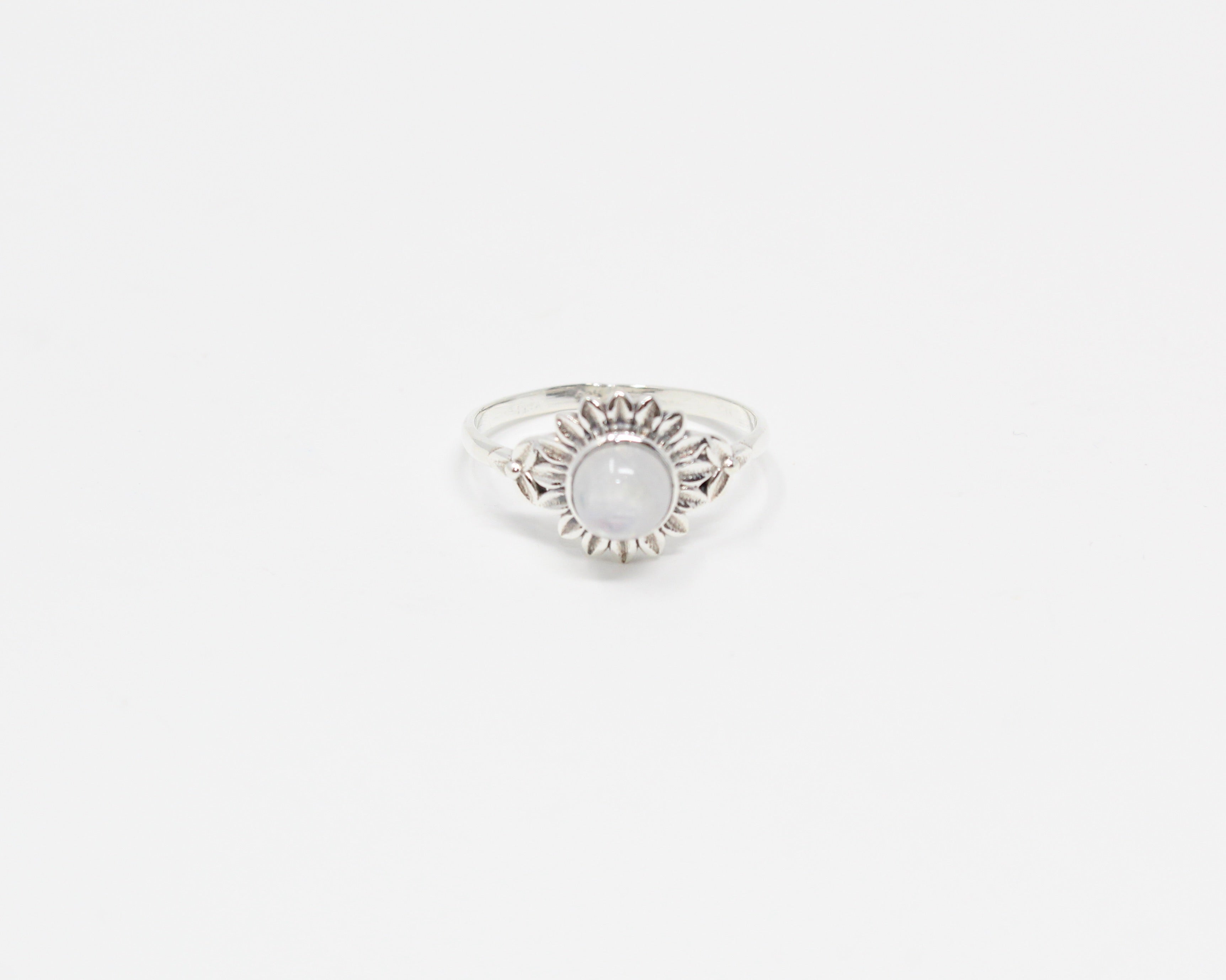 SOLITAIRE, bague argent sterling et pierre semi-précieuse, pierre de lune.