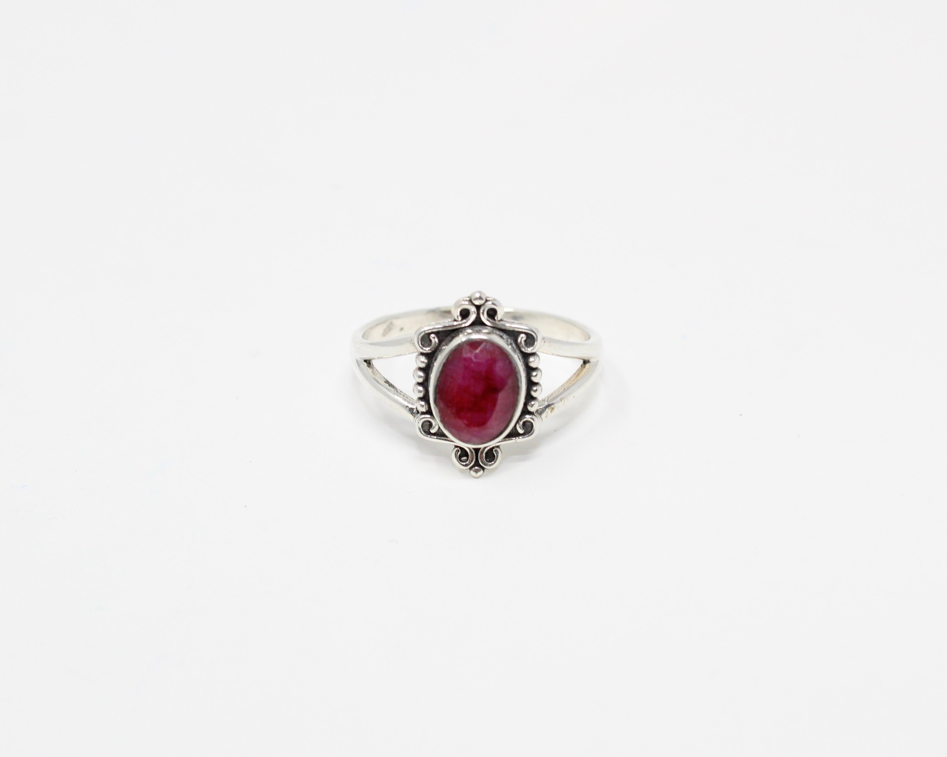 SUMAC, bague argent sterling et pierre semi-précieuse, rubis.