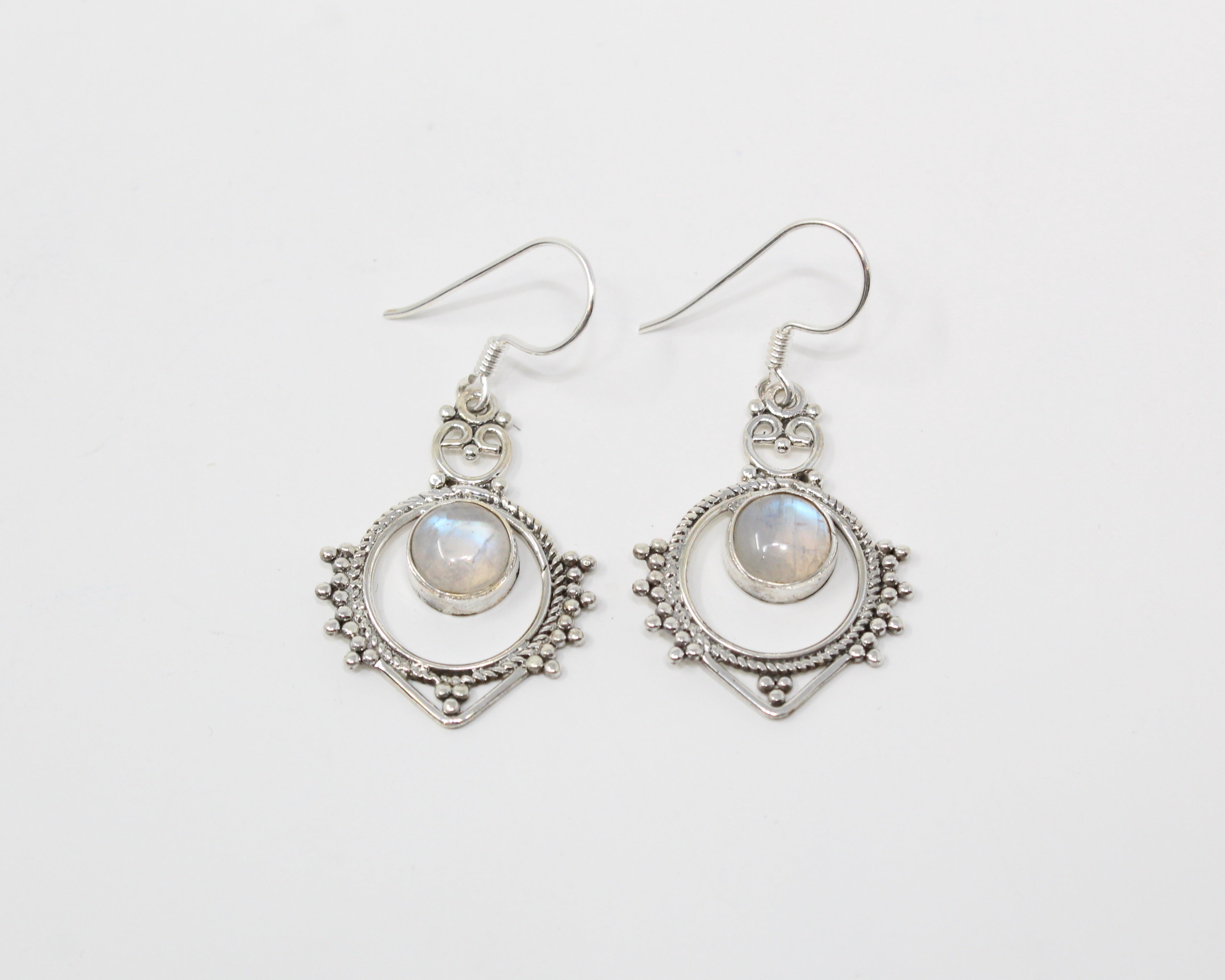 Intuition, boucles d'oreilles argent sterling et pierre semi-précieuse, pierre de une.