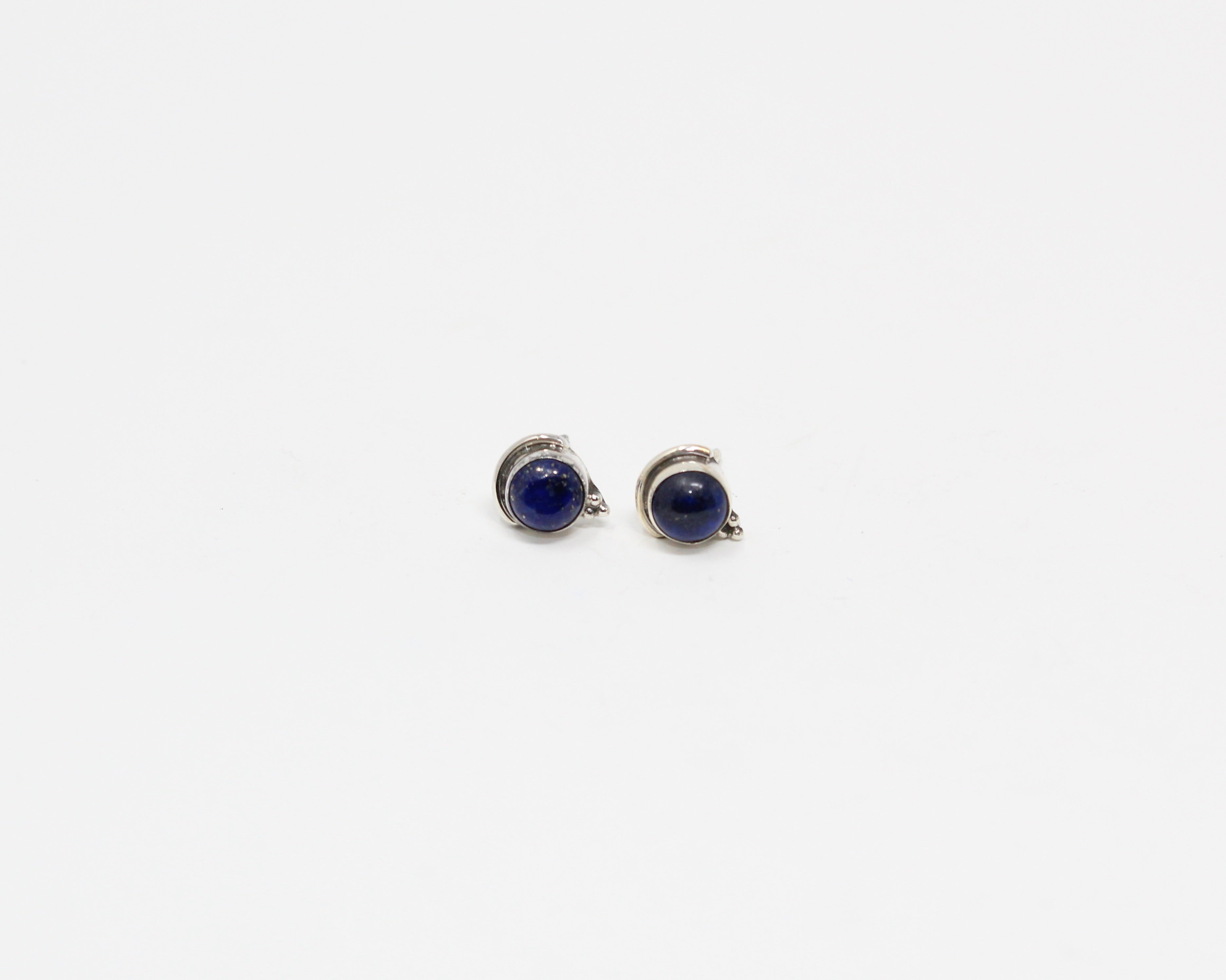FINESSE, boucle d'oreille argent sterling et pierre semi-précieuse, lapis-lazuli.