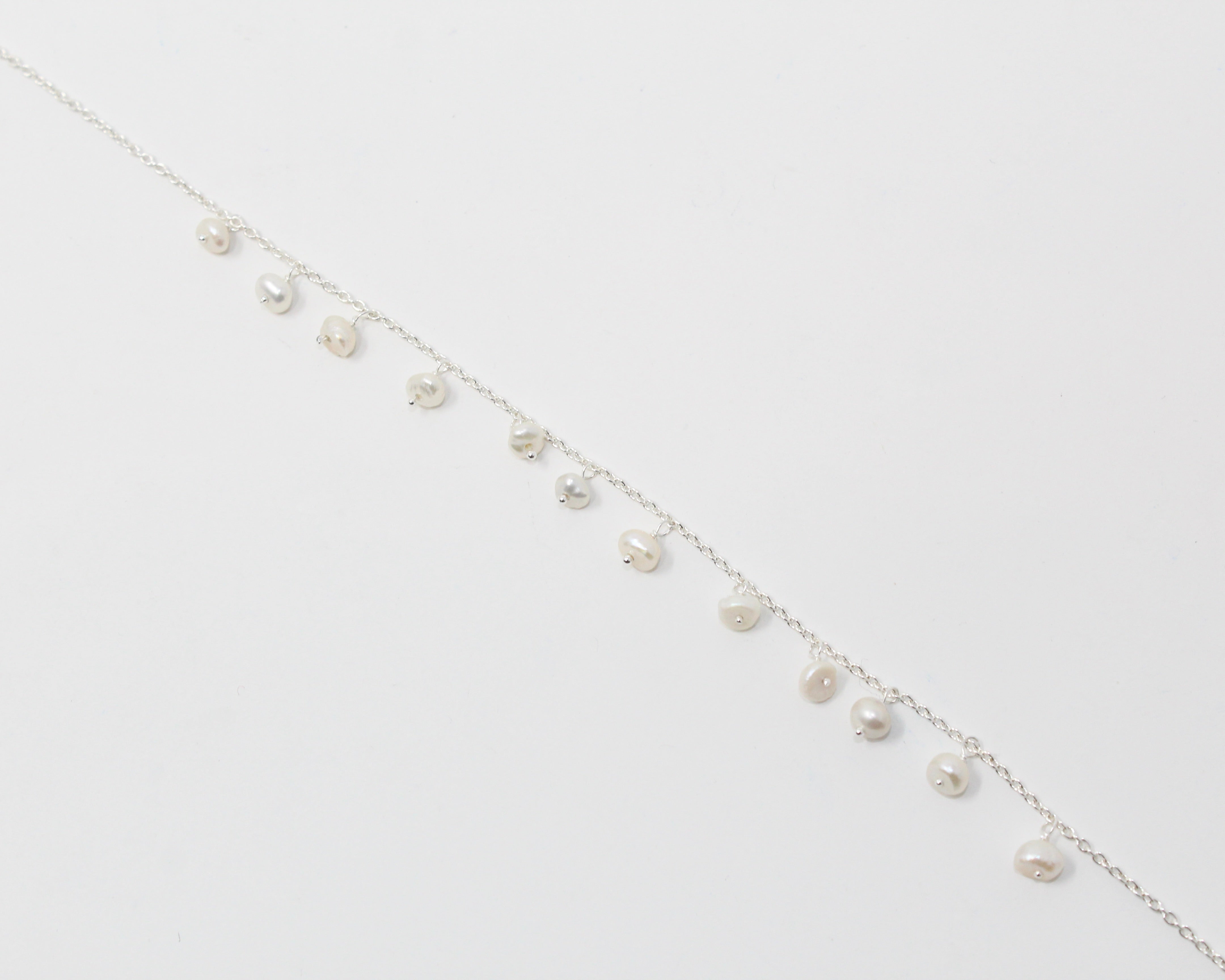 BLANCHE, bracelet de cheville argent sterling et perles.