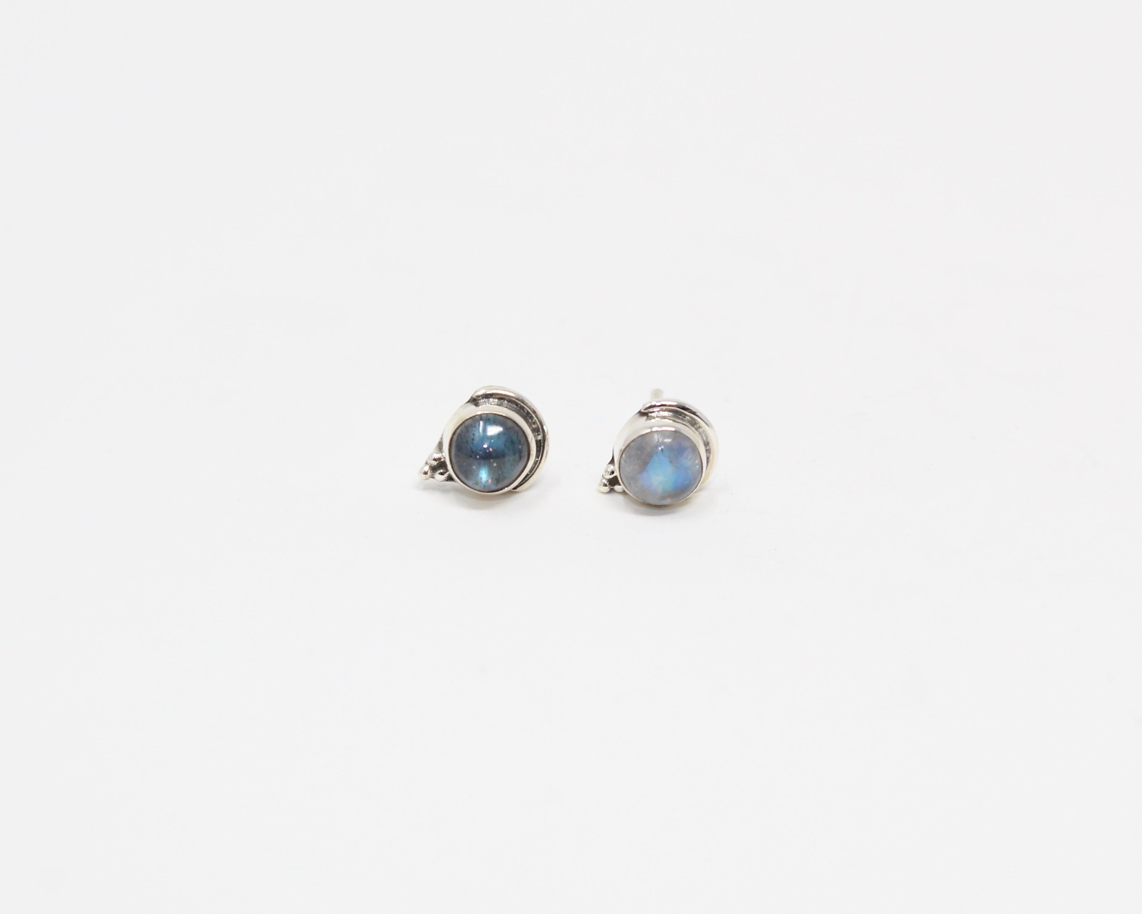 FINESSE, boucle d'oreille argent sterling et pierre semi-précieuse, pierre de lune.