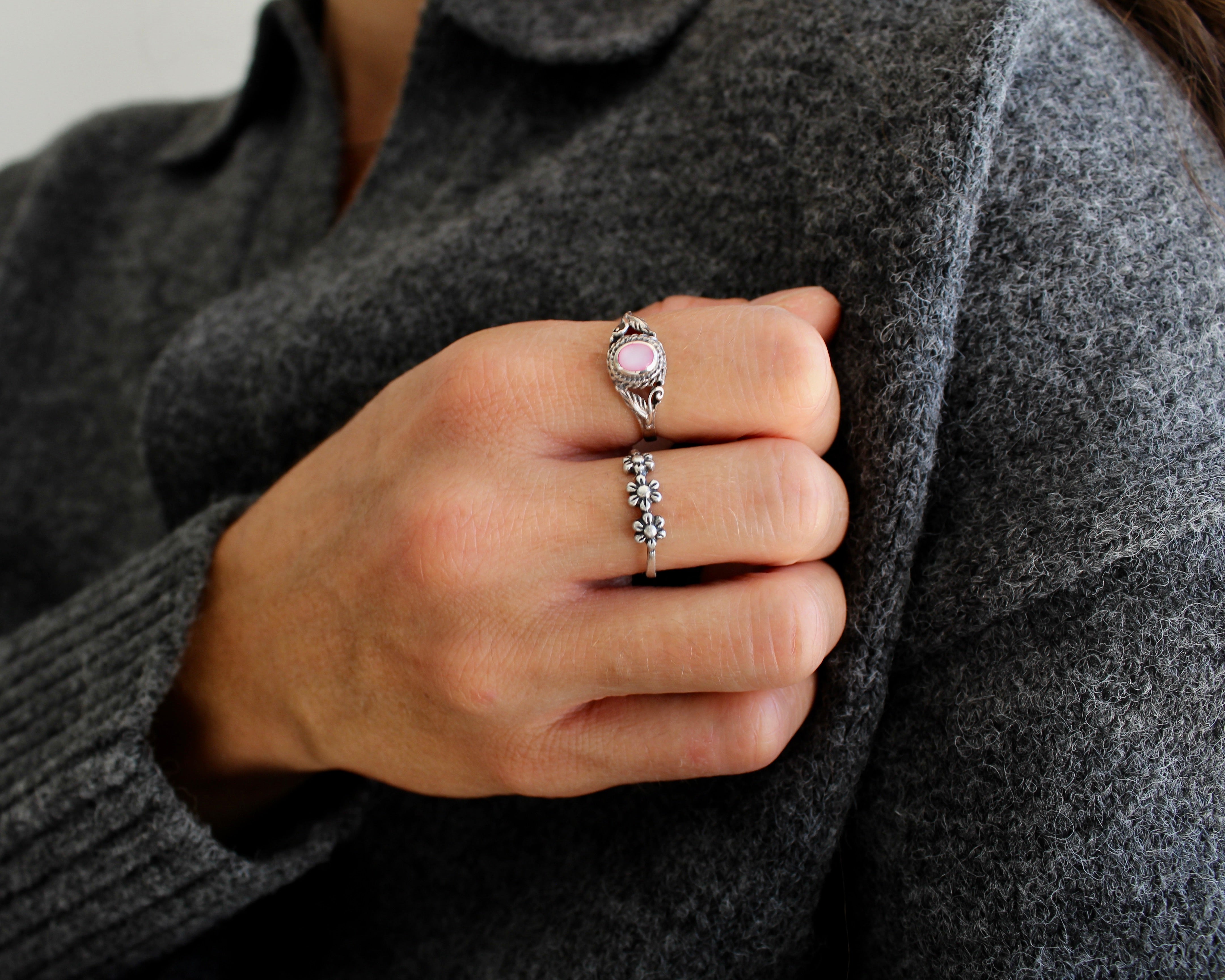 ROSÉE, bague argent sterling & nacre de perle.