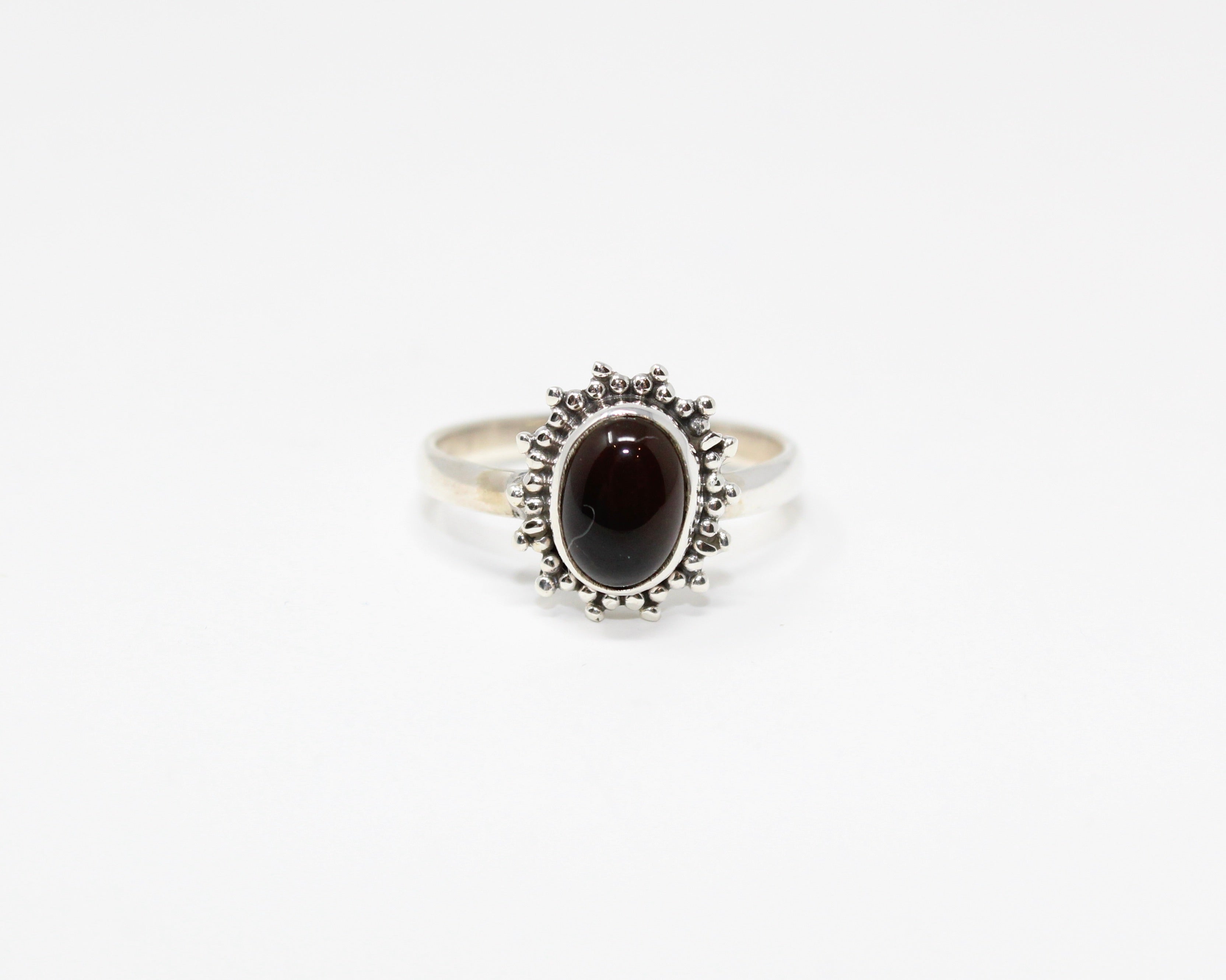 SOLAIRE, bague argent sterling et pierre semi-précieuse, onyx.