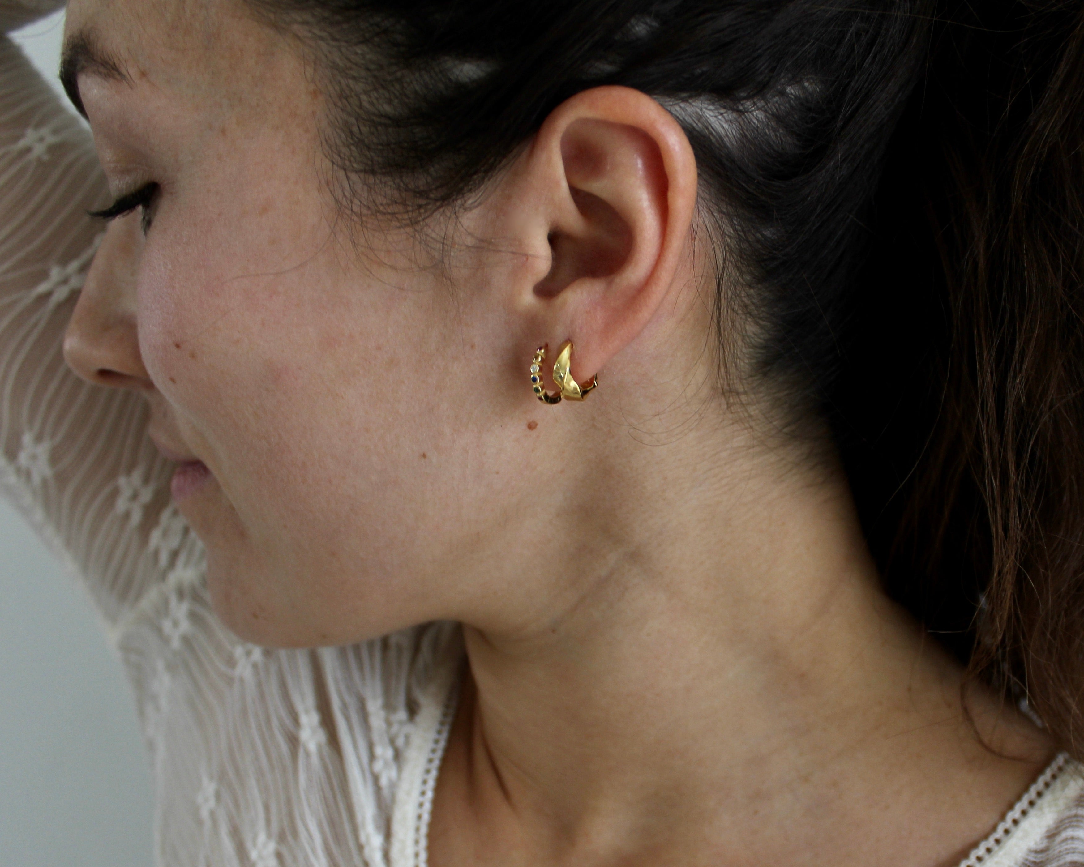BRONZ, boucles d'oreilles, or vermeil.