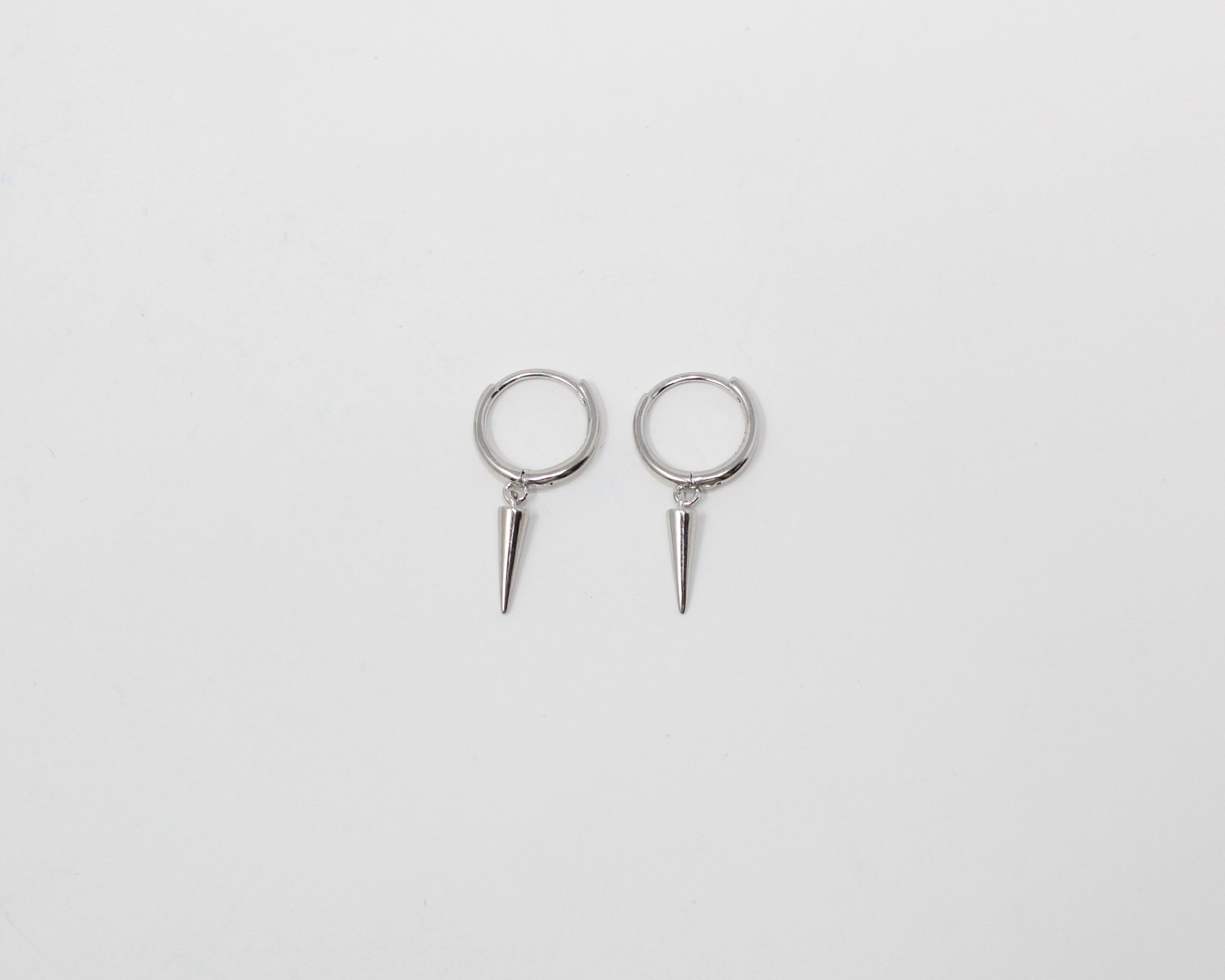 Karine, boucle d'oreille argent sterling.
