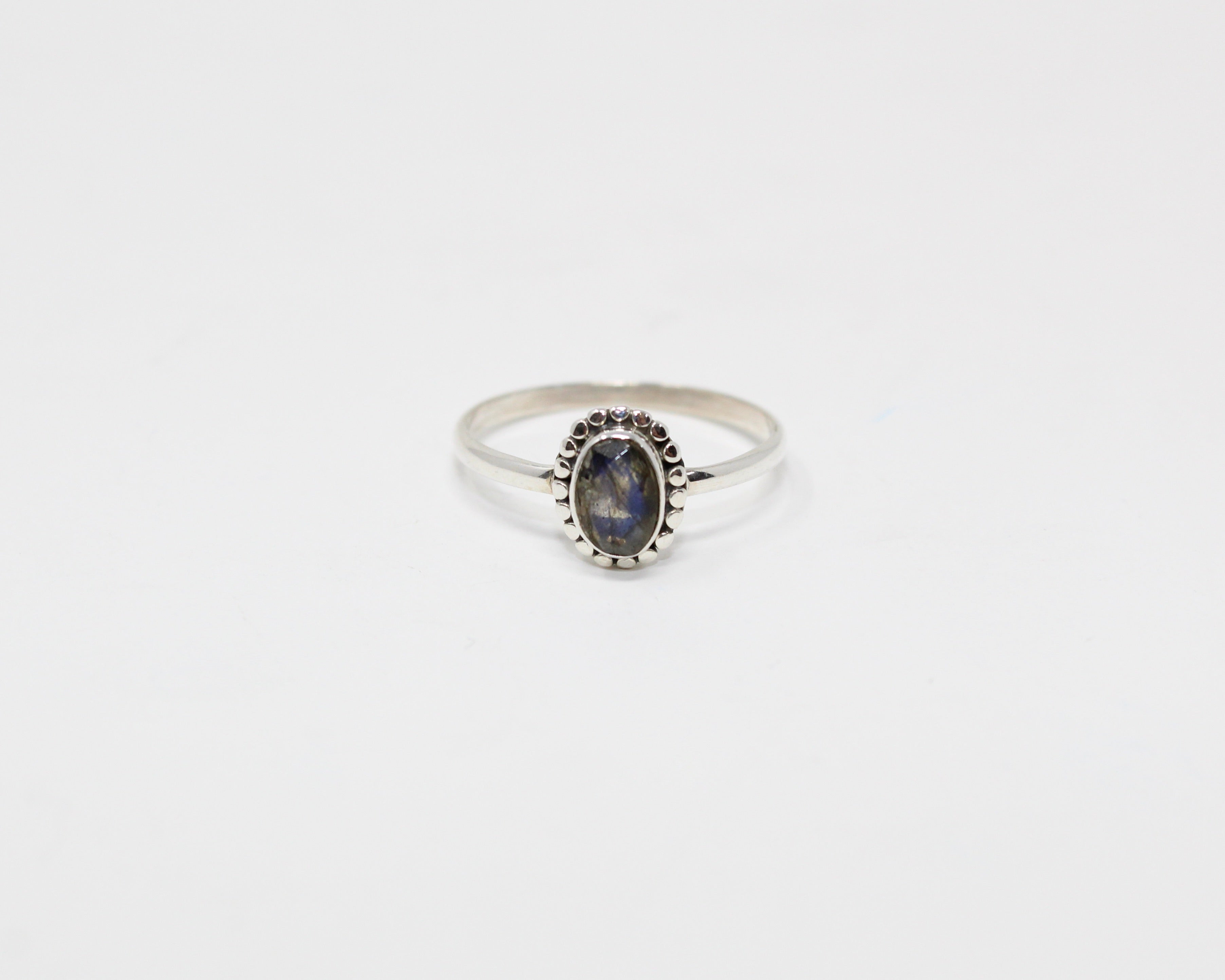 UNIQUE, bague argent sterling et pierre semi-précieuse, labradorite.