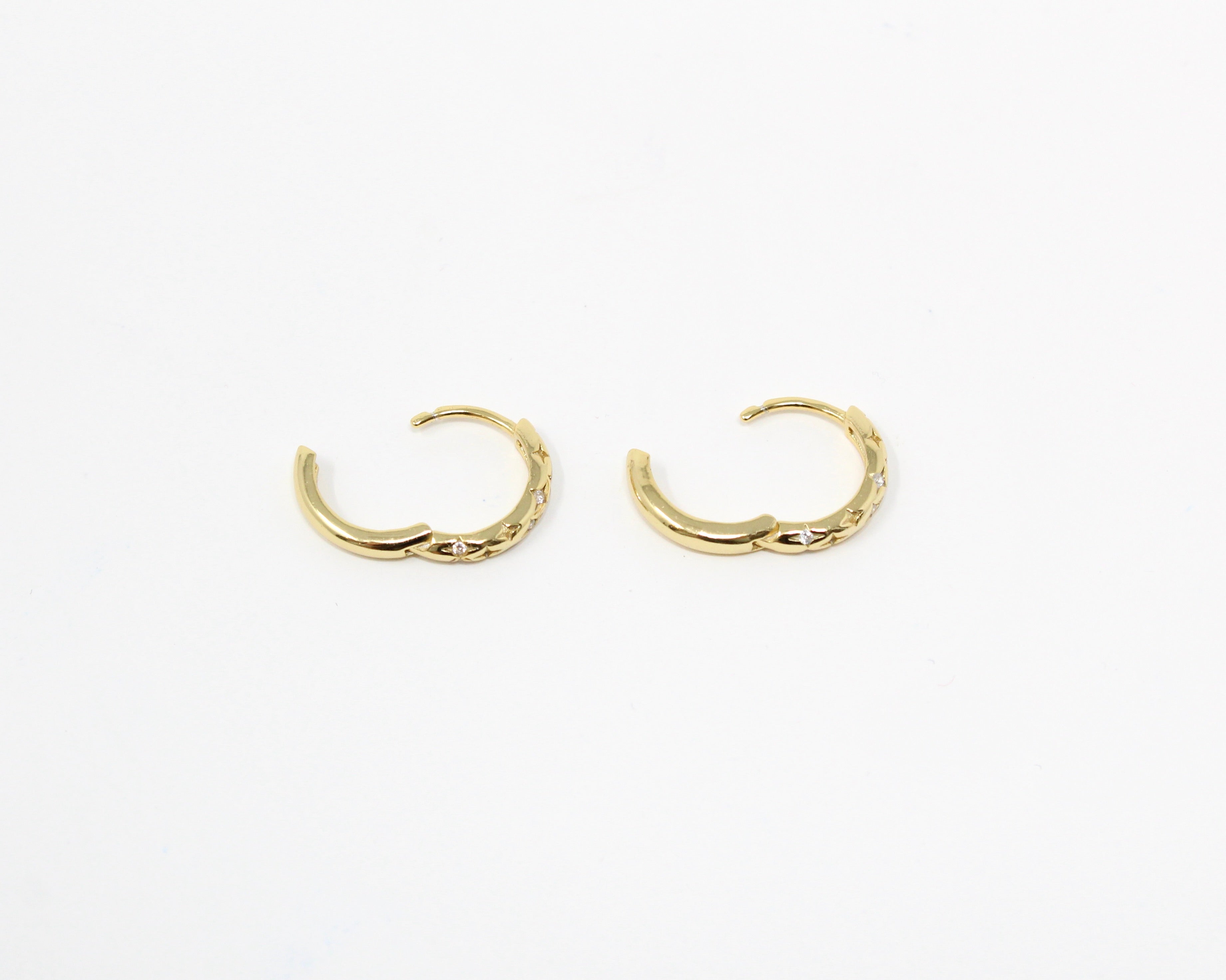 THÉA, boucle d'oreille en or vermeil.