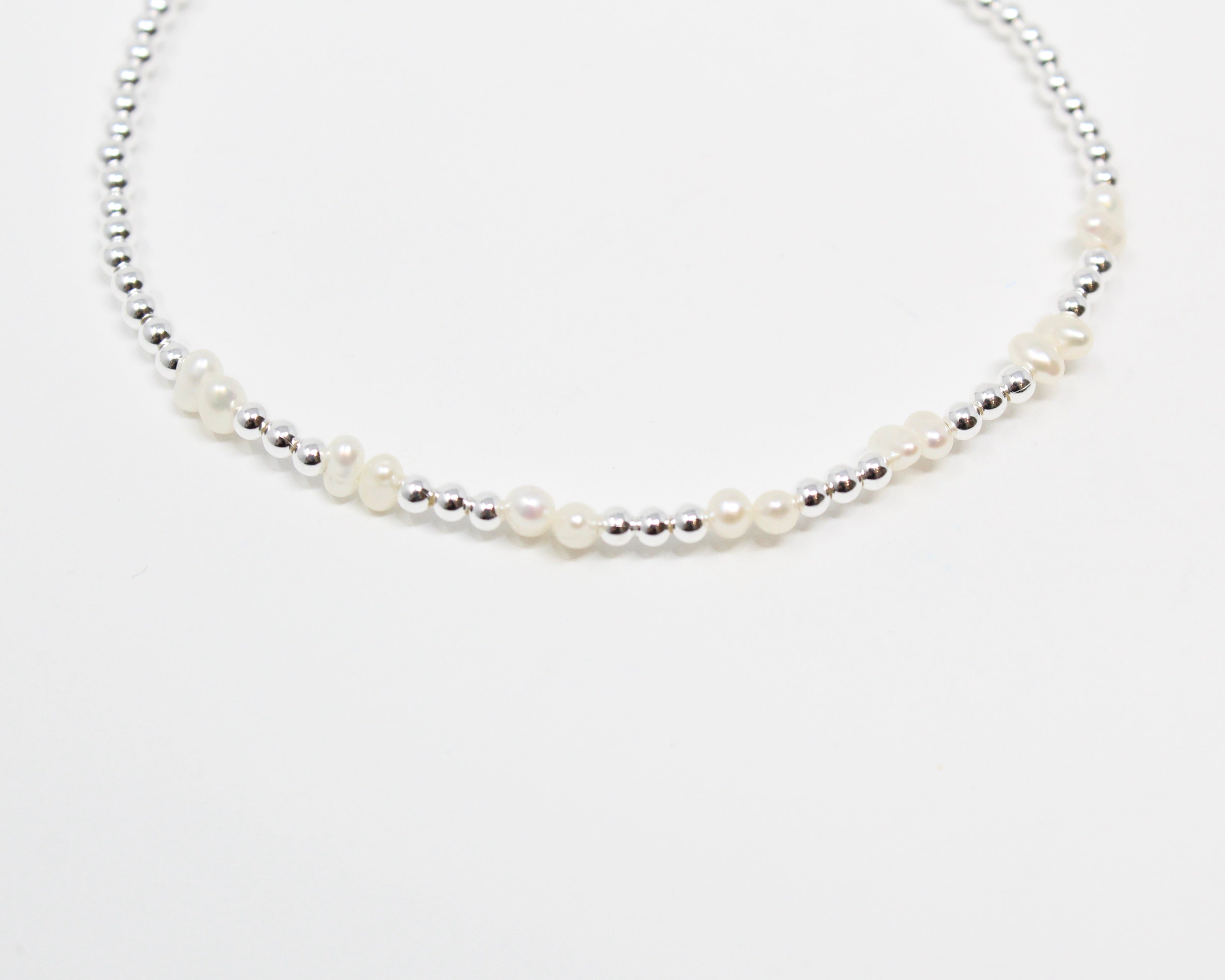 NACRE, bracelet argent sterling et perles.