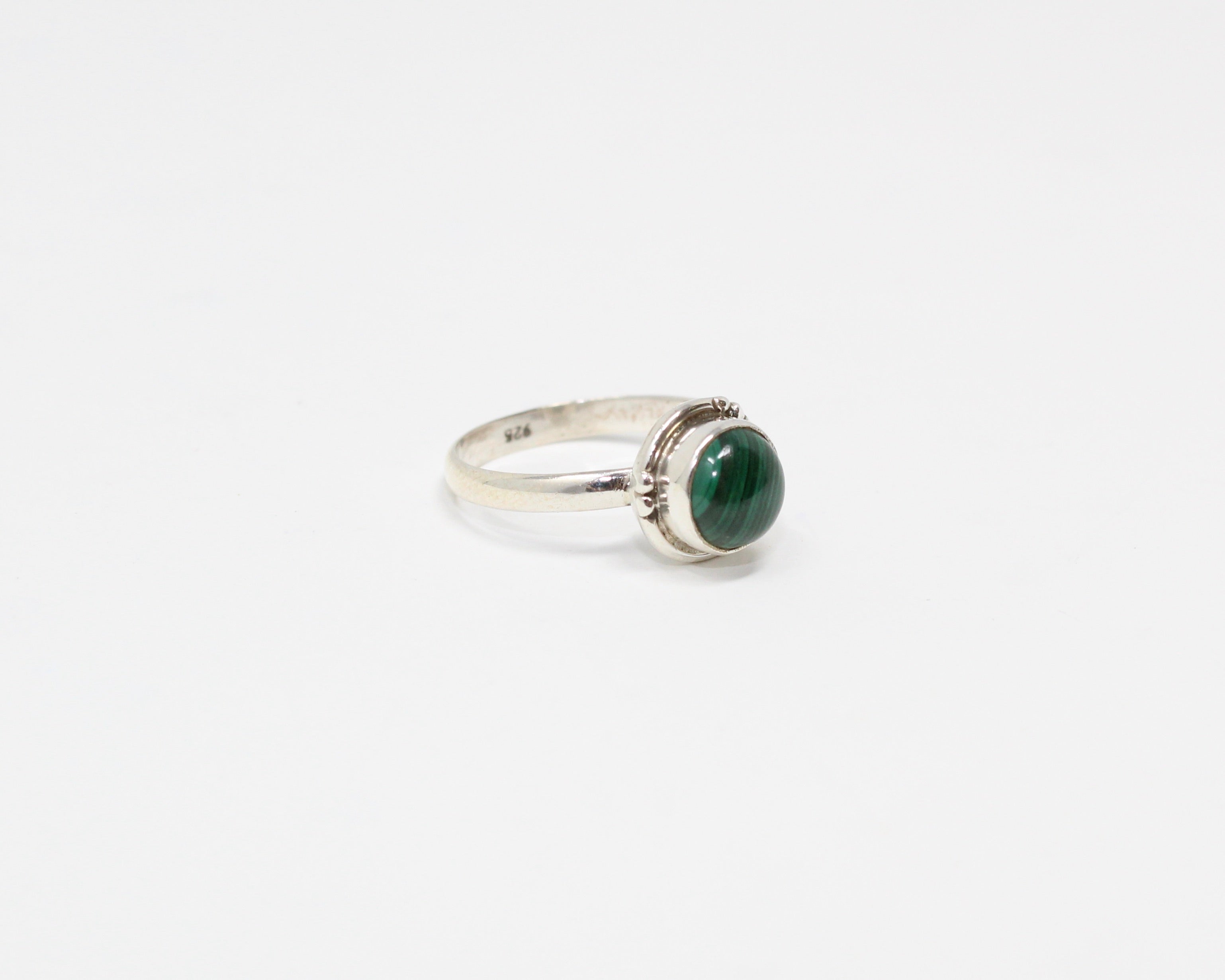 FÉLICITÉ, bague argent sterling et pierre semi-précieuse, malachite.