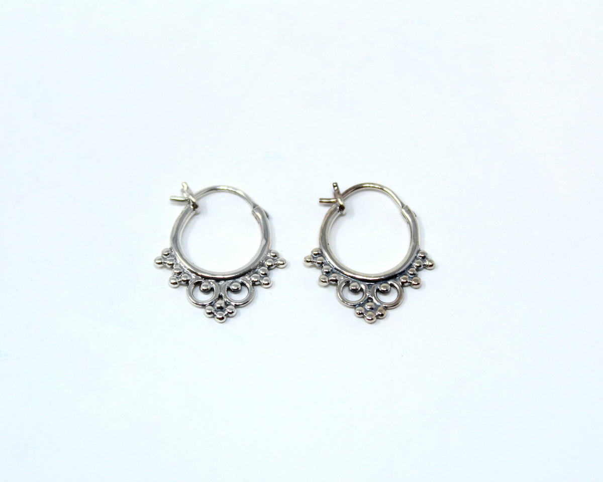 BRUINE, boucle d'oreille en argent sterling.
