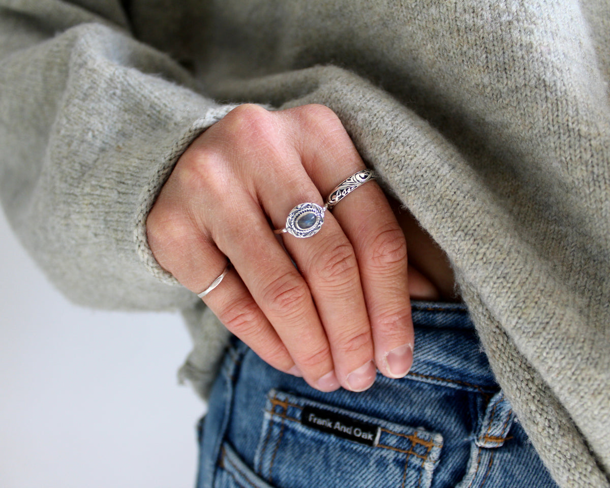JOIE, bague argent sterling et pierre semi-précieuse, labradorite.