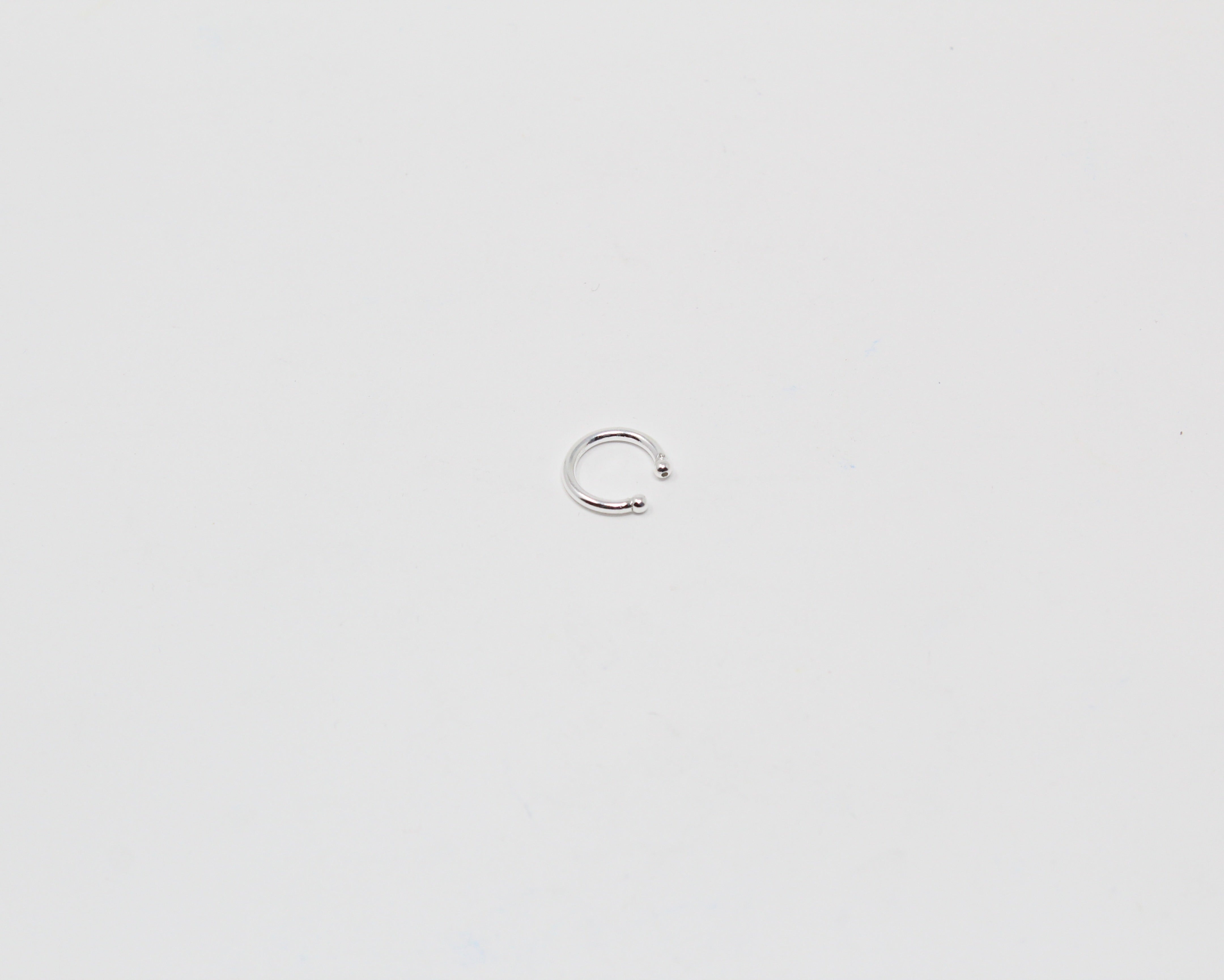 ÉLO, manchette d'oreille en argent. Ear cuff