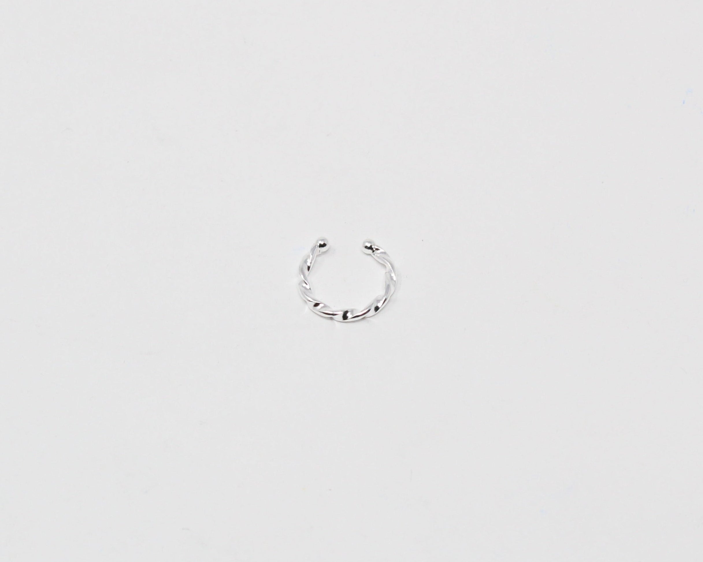 ÉMY, manchette d'oreille, ear cuff.