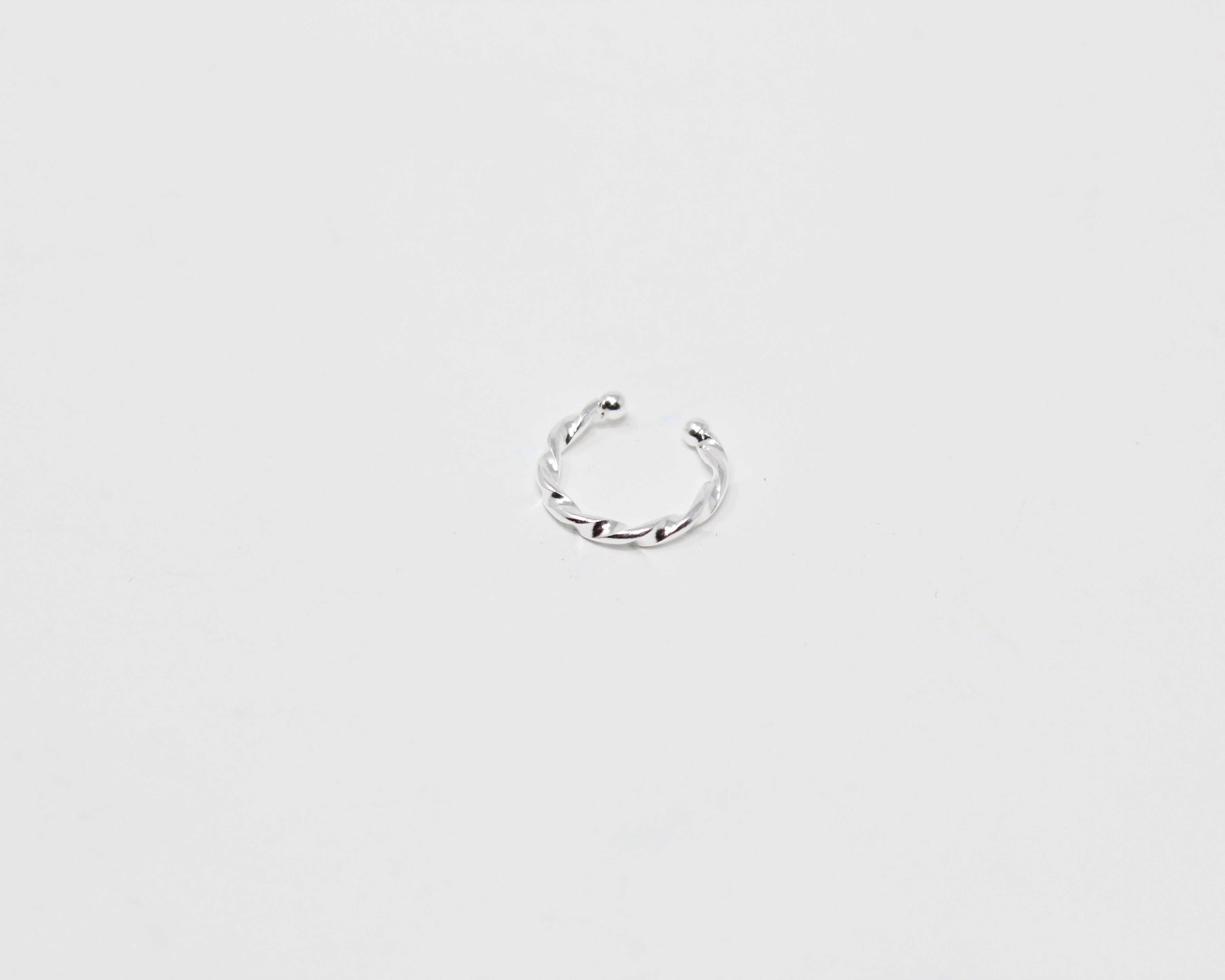 ÉMY, manchette d'oreille, ear cuff.