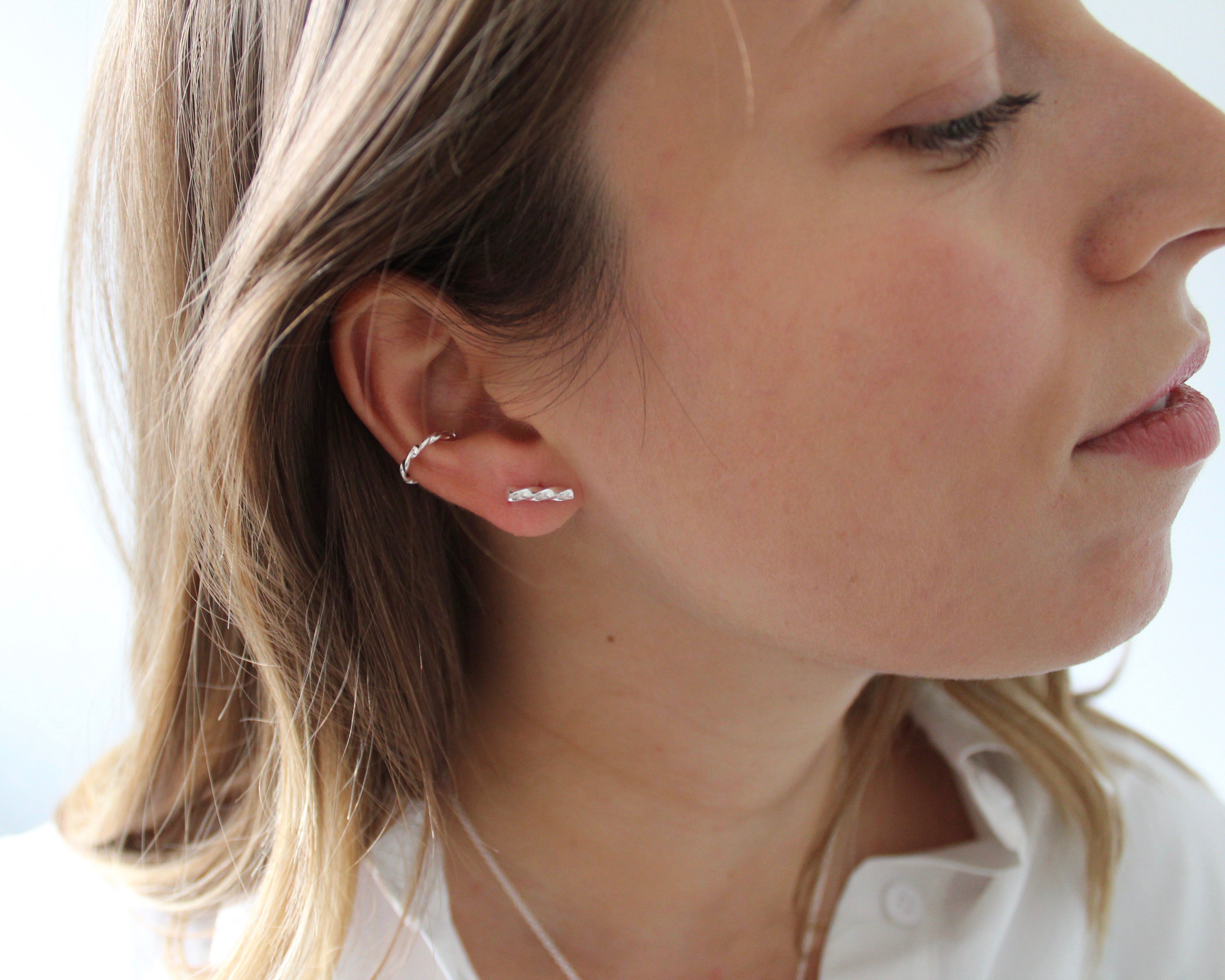 ÉLIE, boucle d'oreille en argent sterling.