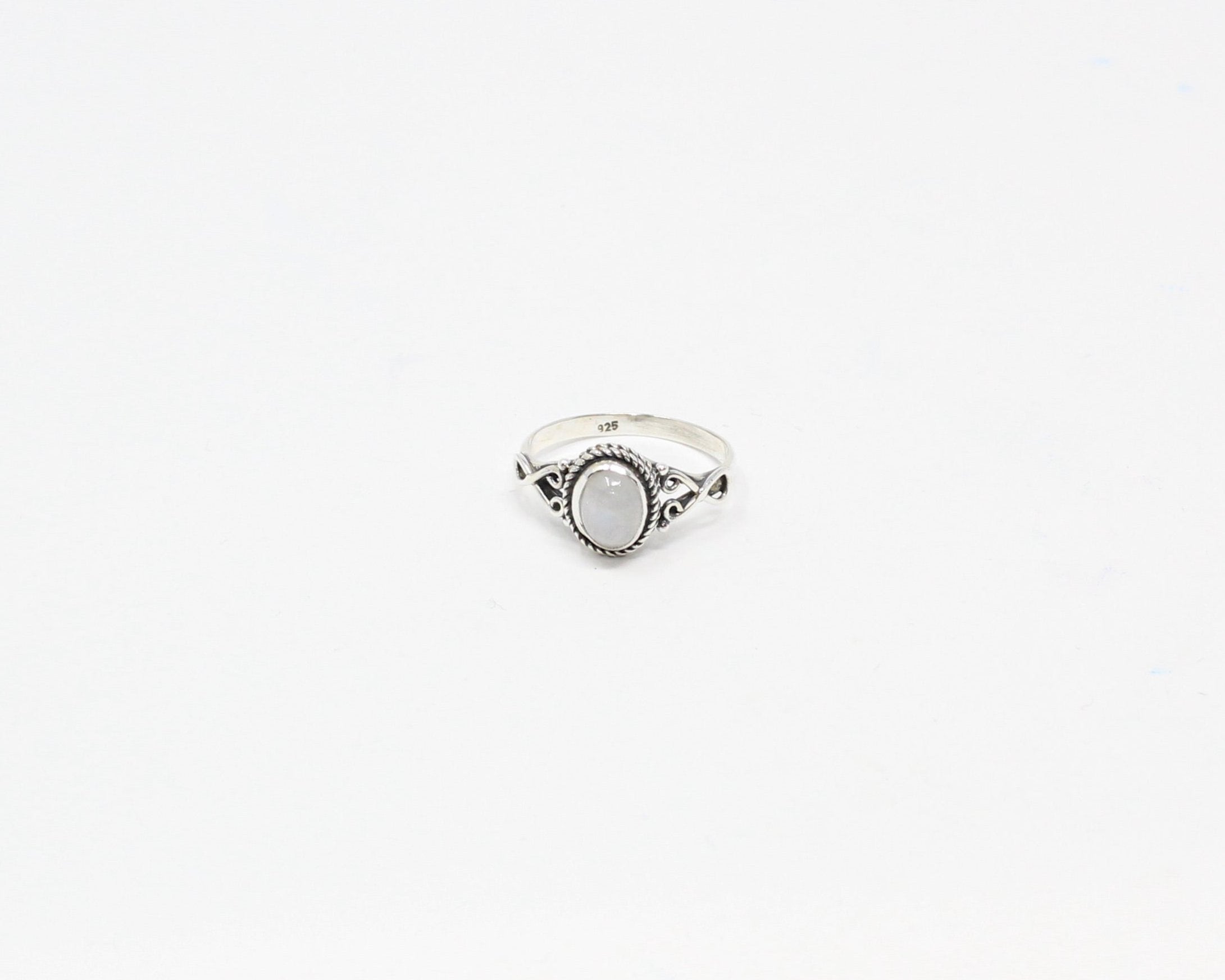 ÉTERNITÉ, bague argent sterling, pierre semi-précieuse, pierre de lune.