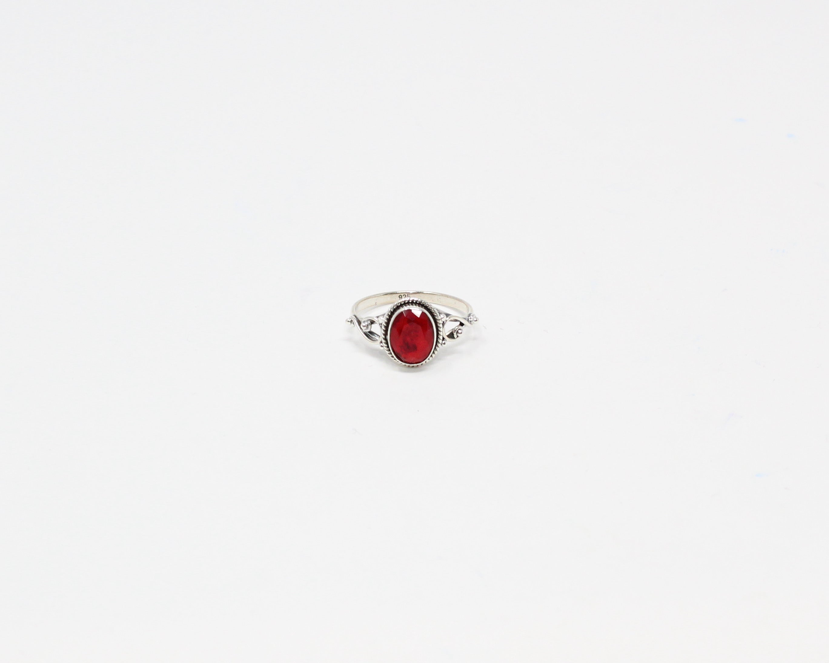 HARMONIE, bague argent sterling, pierre semi-précieuse, rubis.