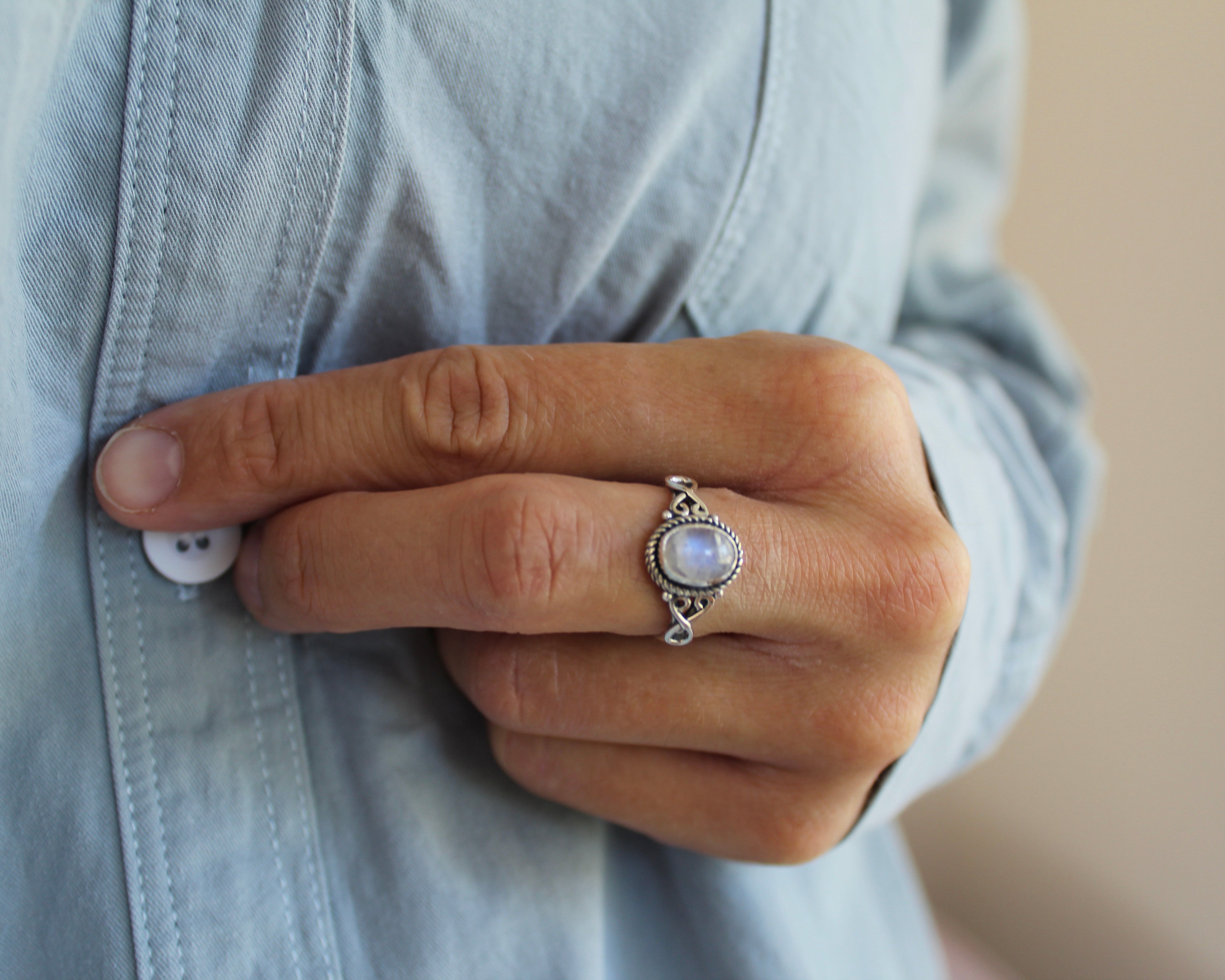 ÉTERNITÉ, bague argent sterling, pierre semi-précieuse, pierre de lune.
