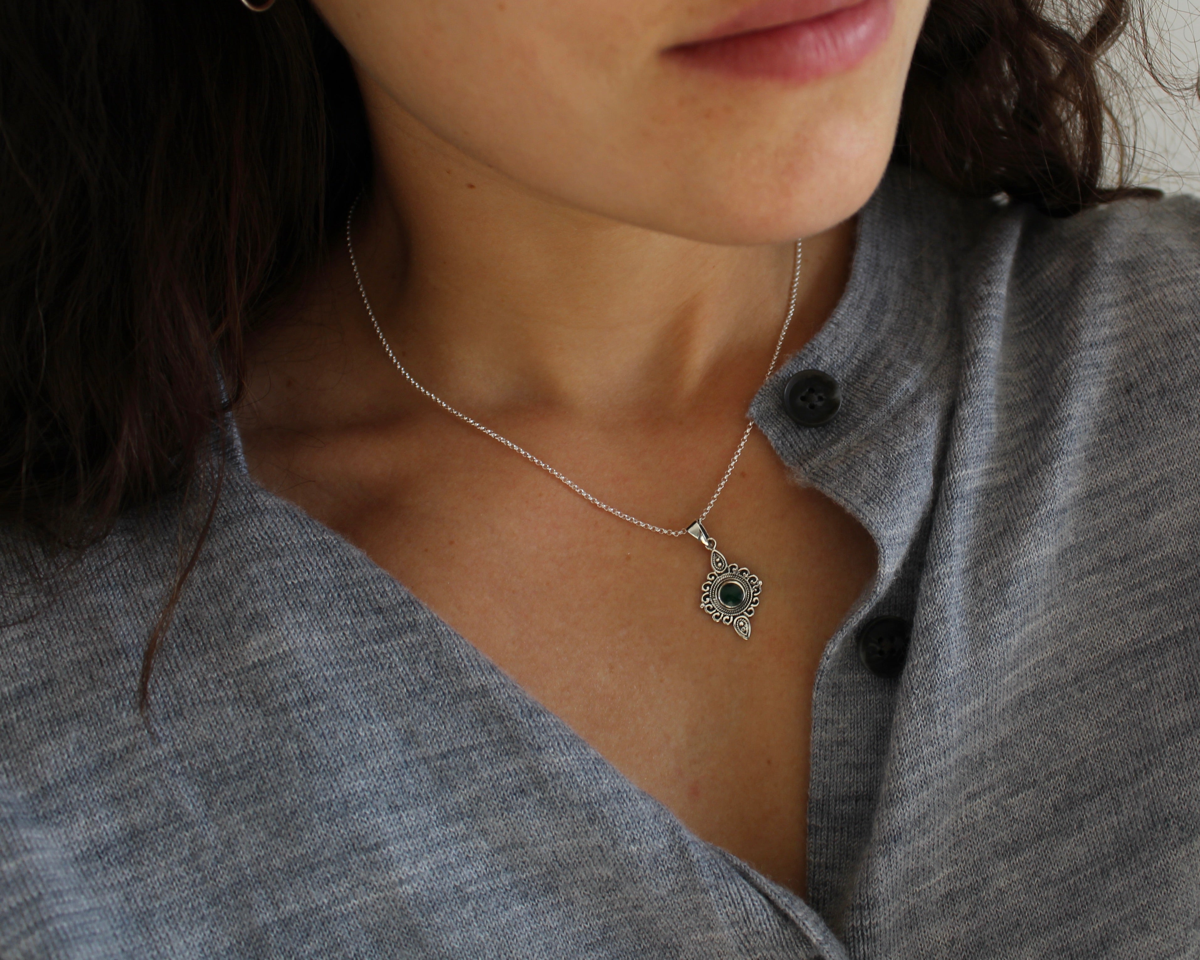 KRUNG, collier argent sterling.