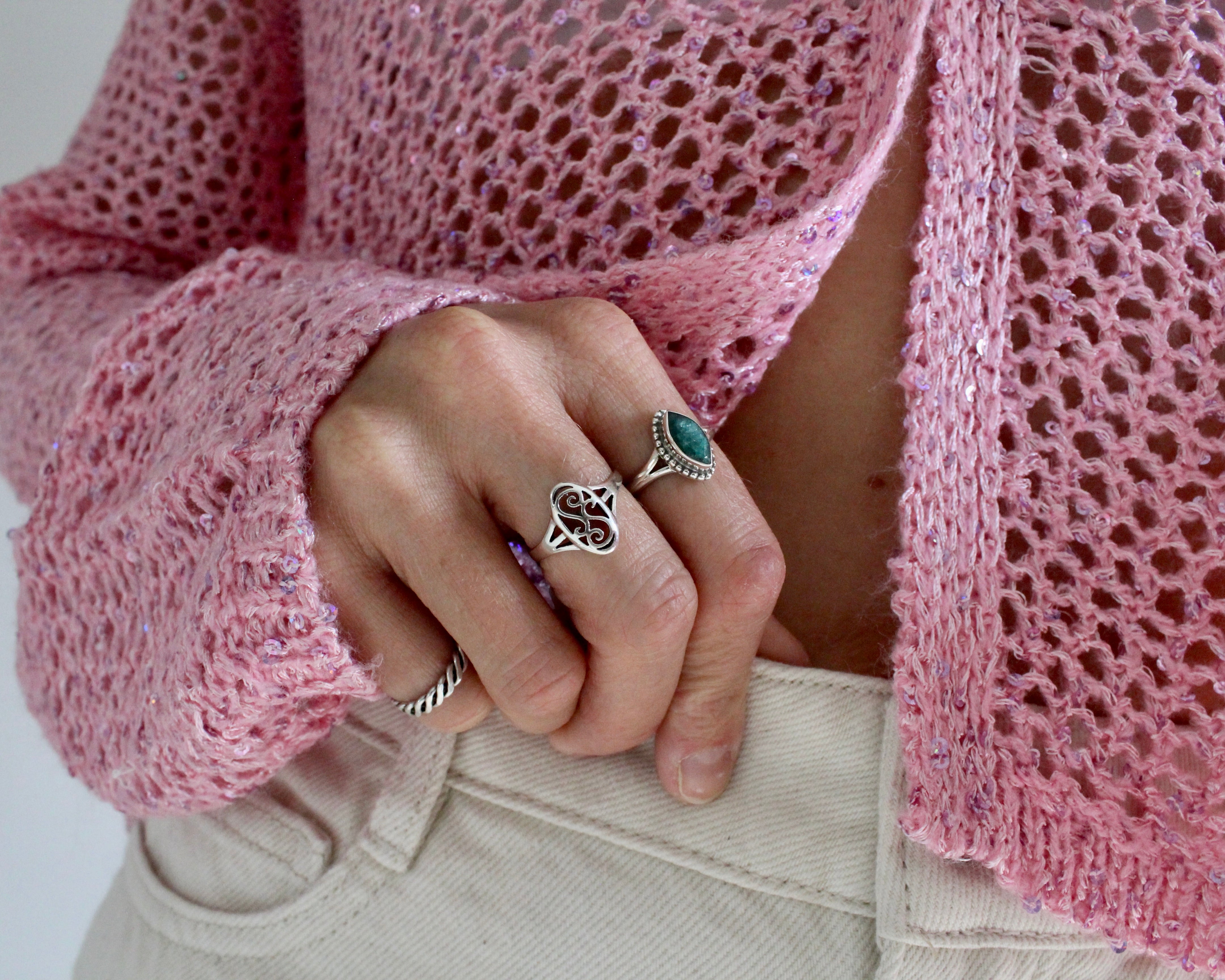 Abondance, bague argent sterling et pierre semi-précieuse, émeraude.