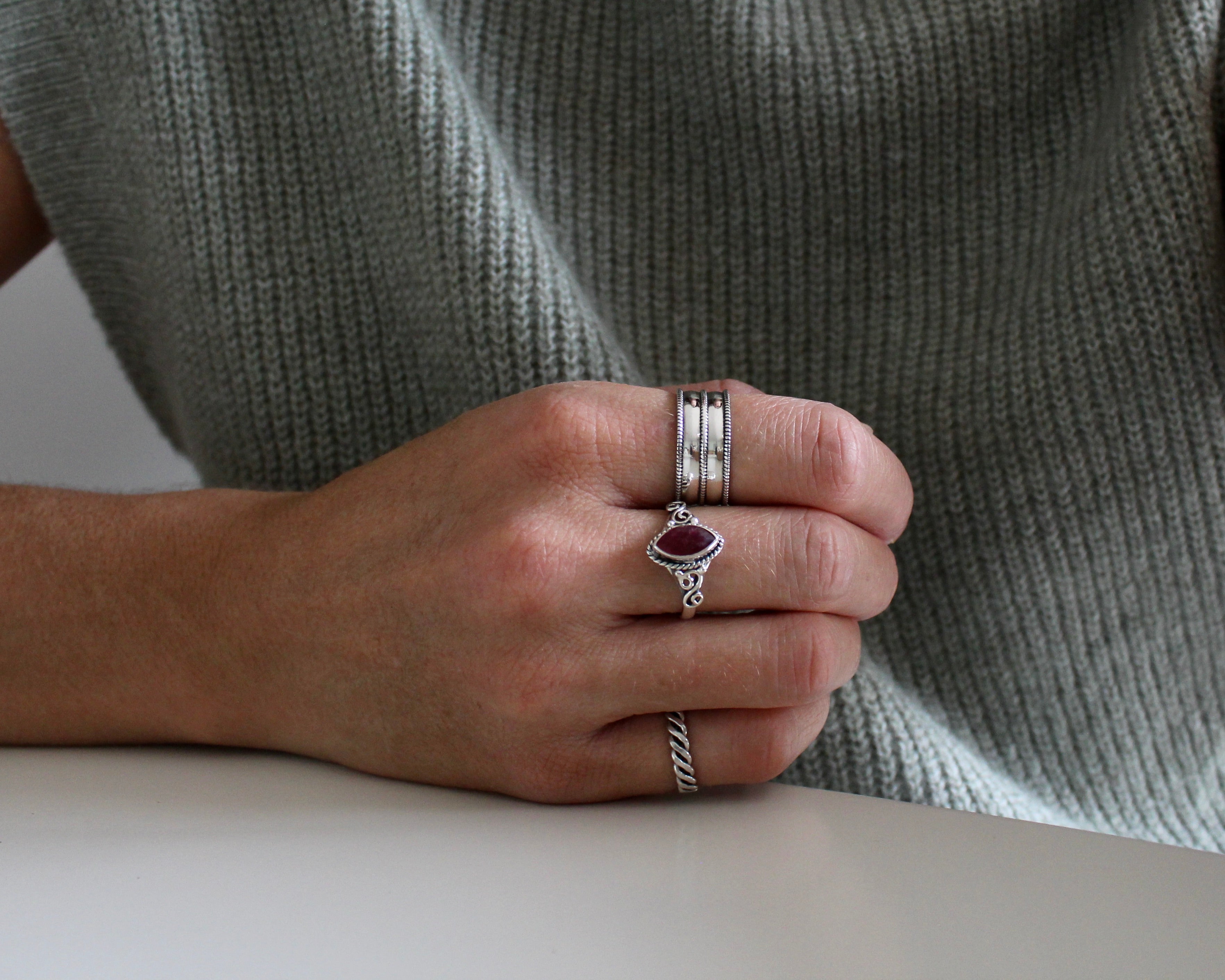 BARAH, bague argent sterling et pierre semi-précieuse, rubis.