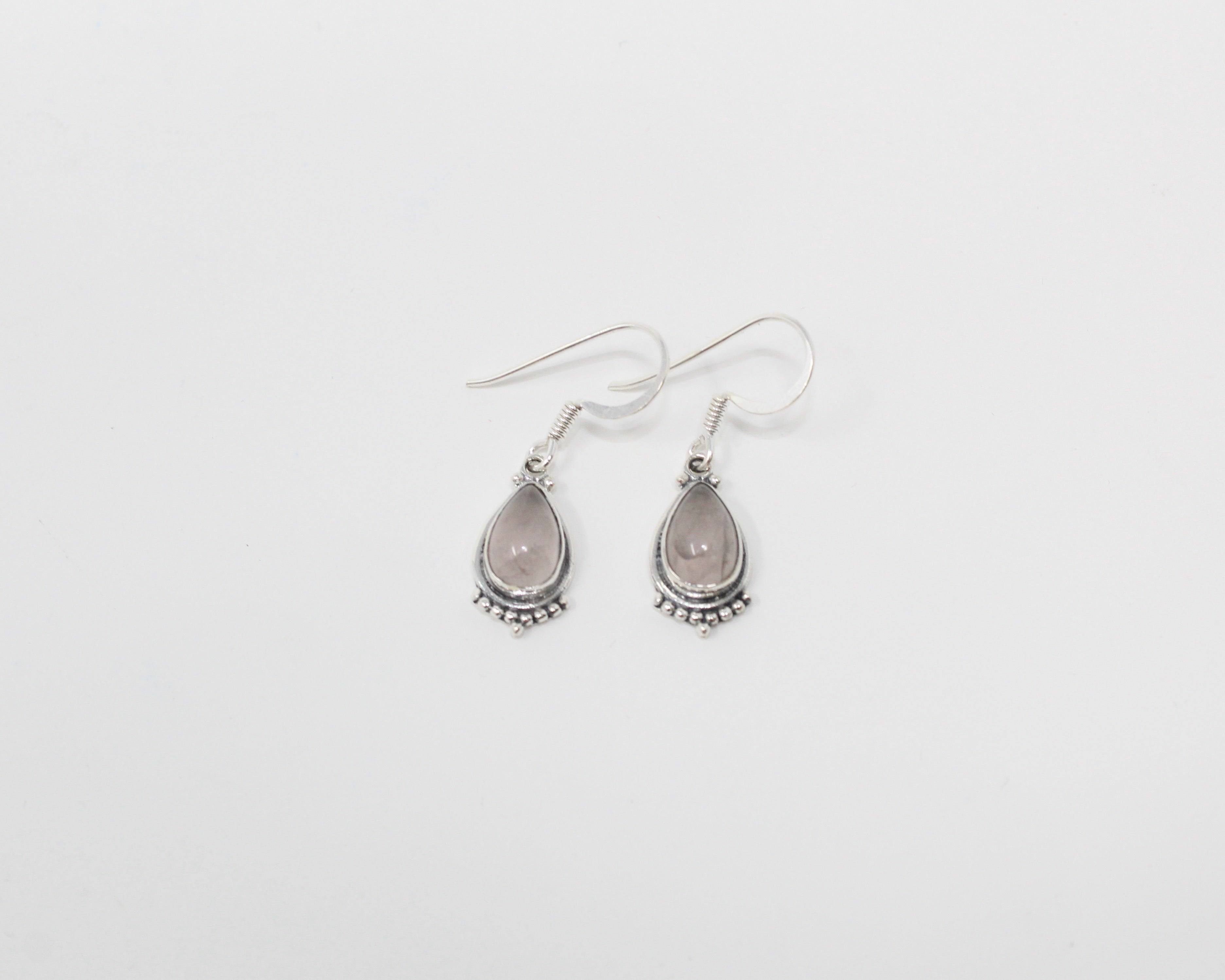 HARA, boucles d'oreilles argent sterling et pierre semi-précieuse, quartz rose.