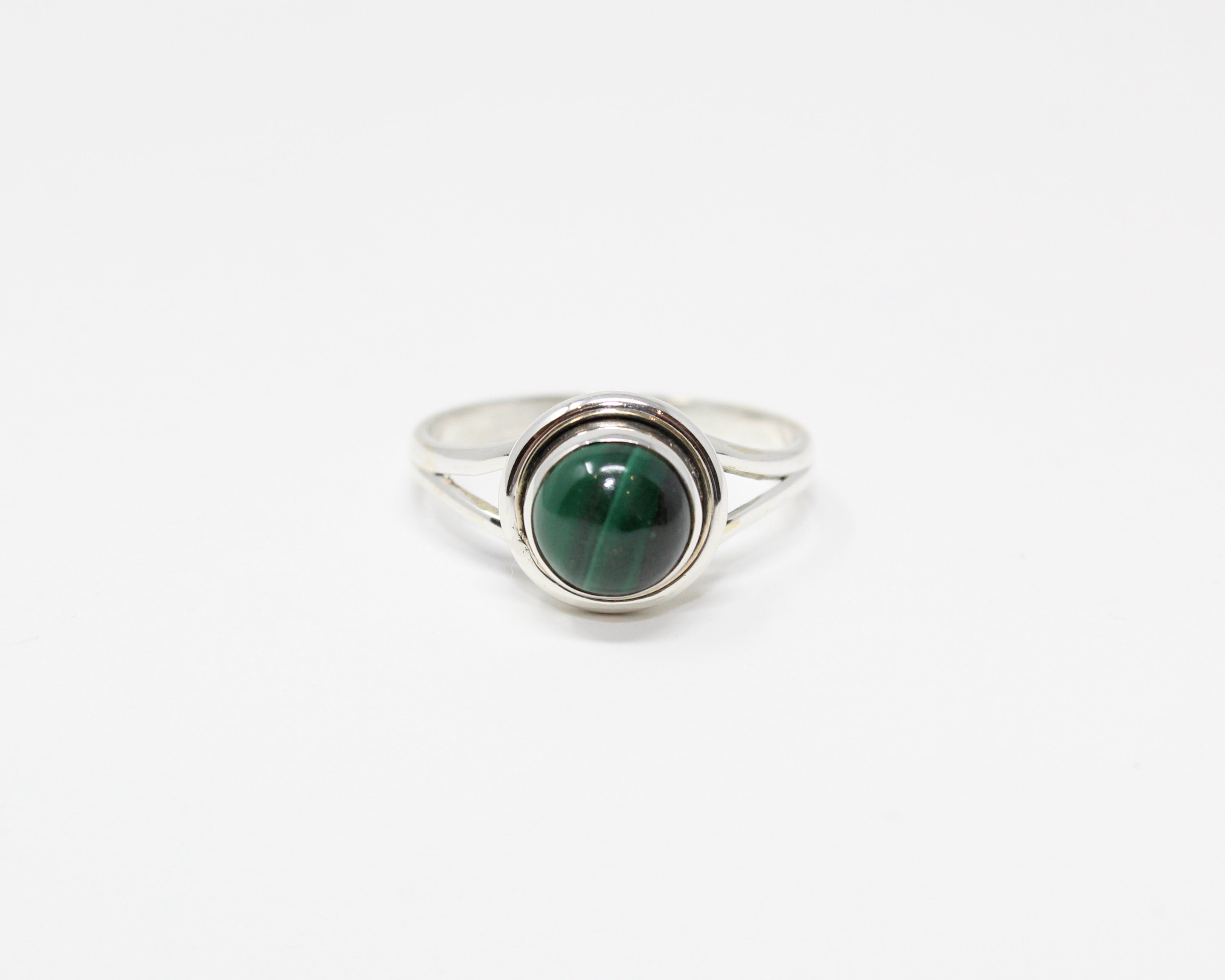 CHARME, bague argent sterling et pierre semi-précieuse, malachite.