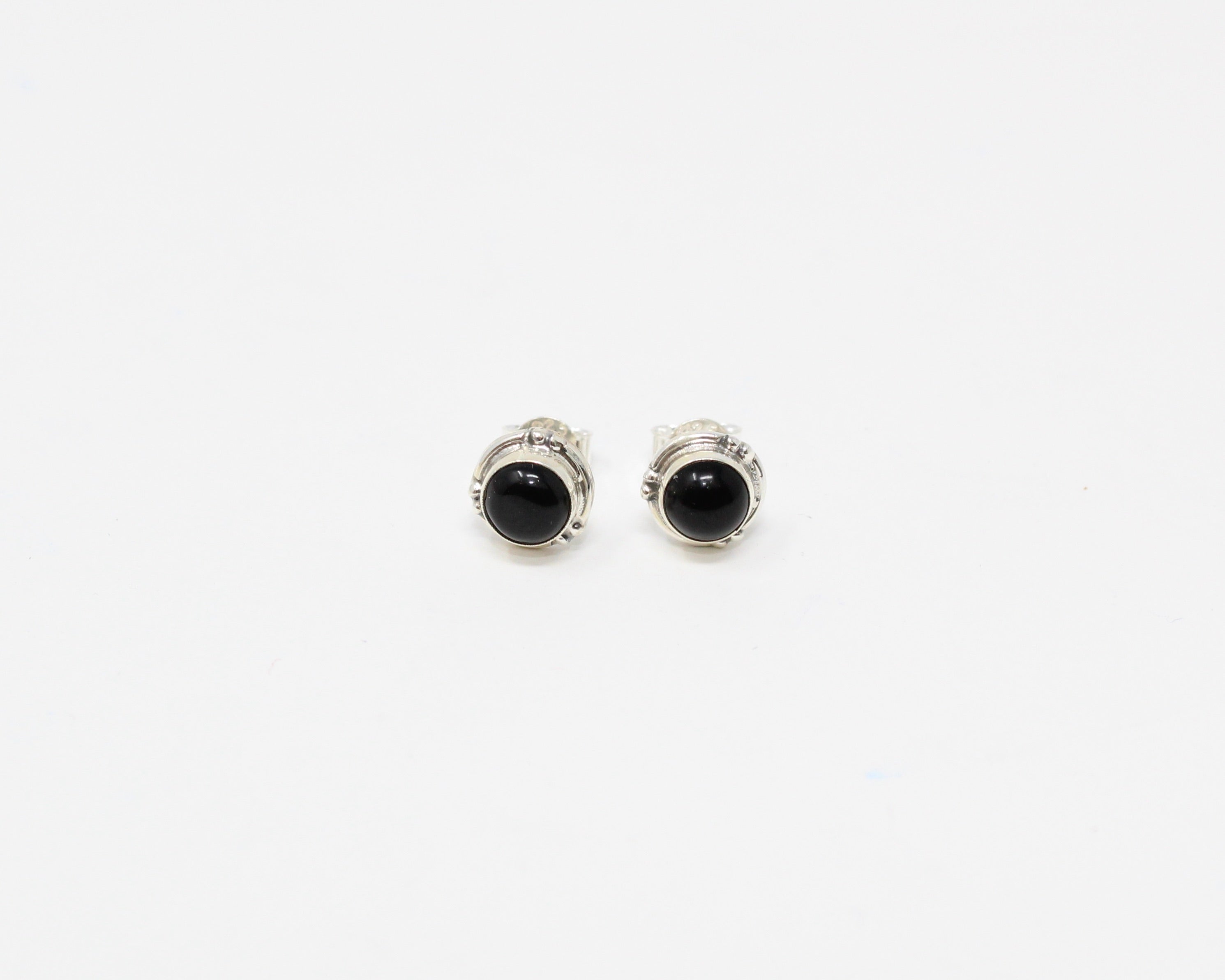 GRACE, boucles d'oreilles, argent sterling et pierre semi-précieuse, onyx.