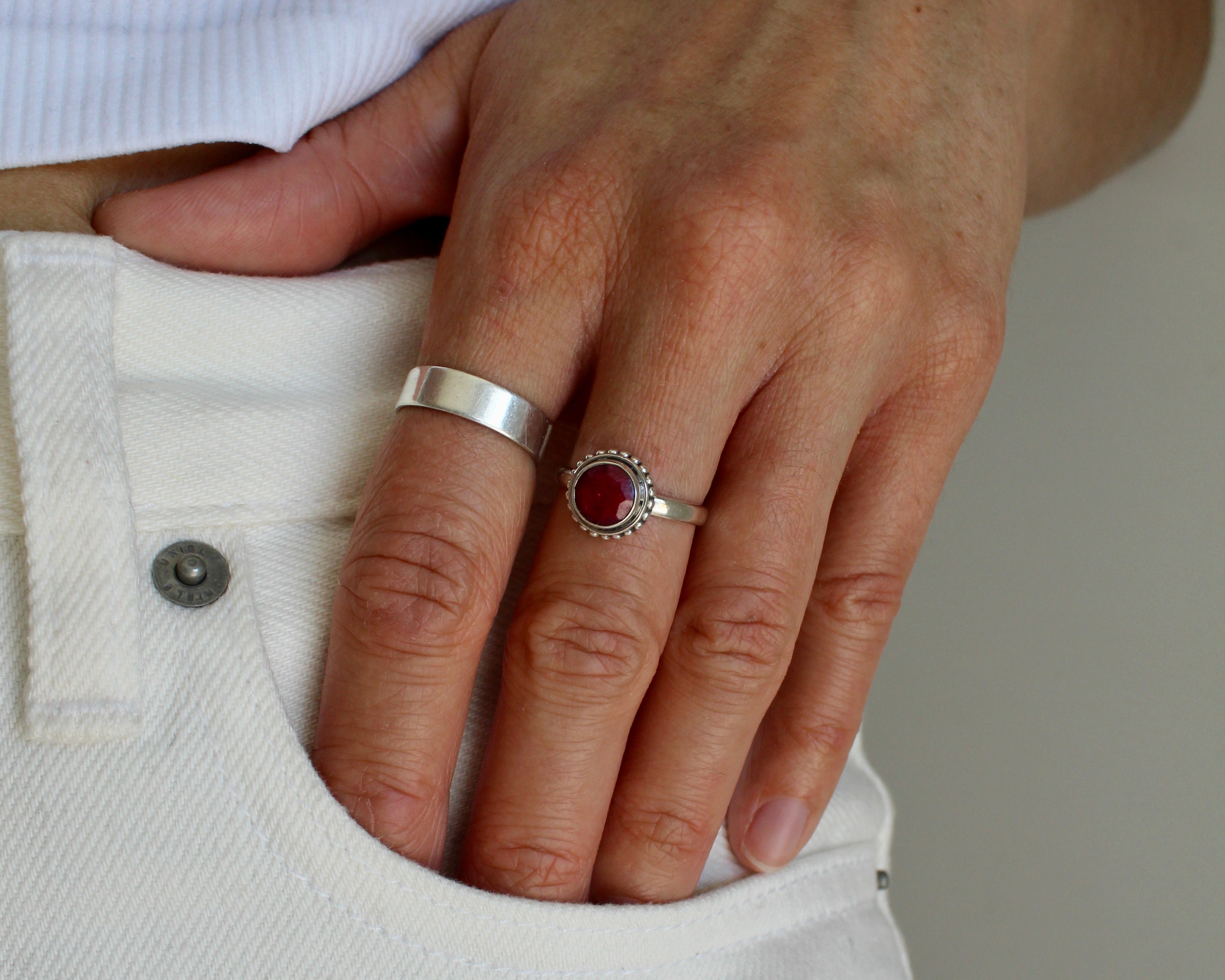 JUSTE, bague argent sterling & pierre semi-précieuse, rubis.