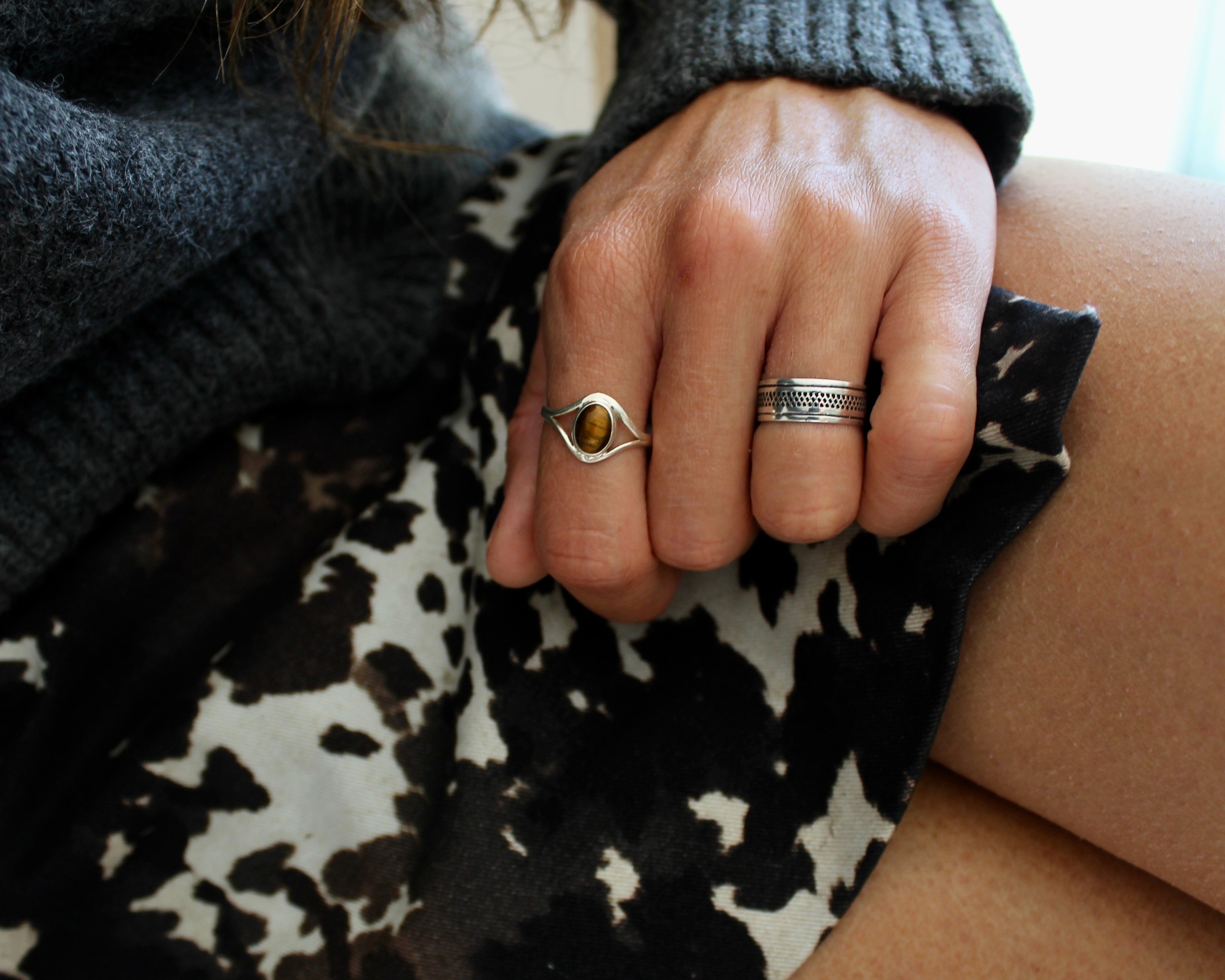 JOIE, bague argent et pierre semi-précieuse, oeil-de-tigre