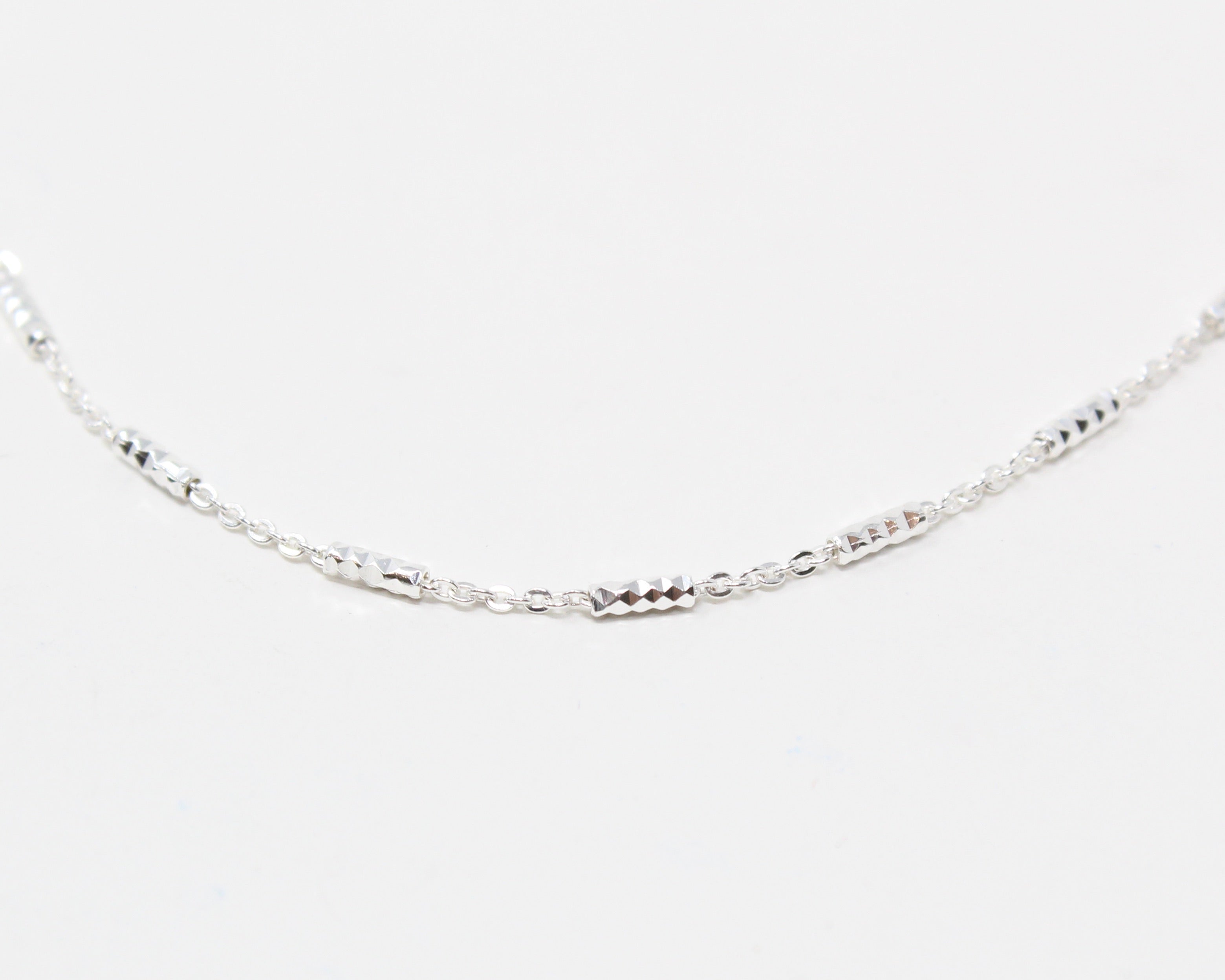 Cérès, chaine en argent sterling.