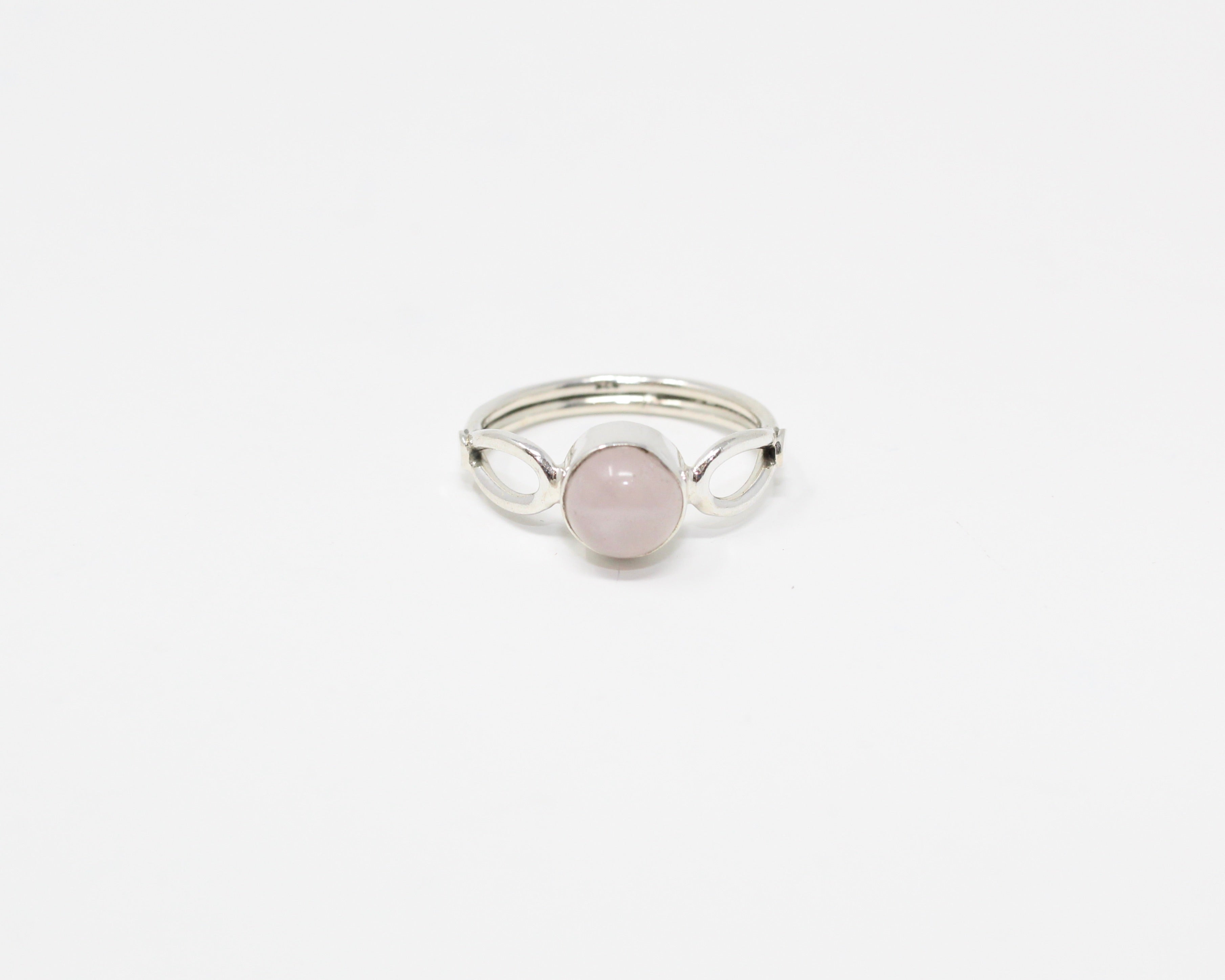 AMITIÉ, bague argent sterling et pierre semi-précieuse, quartz rose.