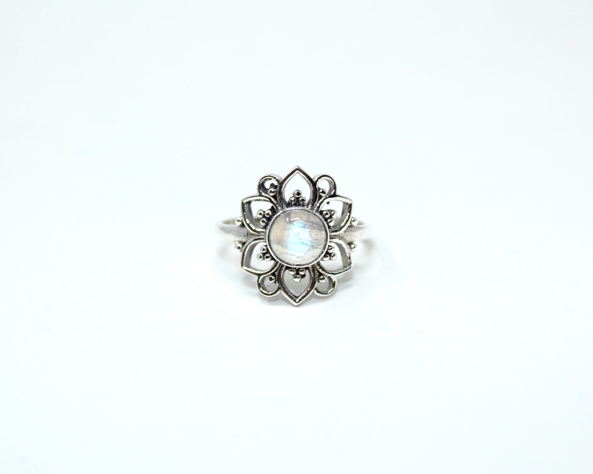 LOTUS, bague argent sterling et pierre semi-précieuse, pierre de lune.