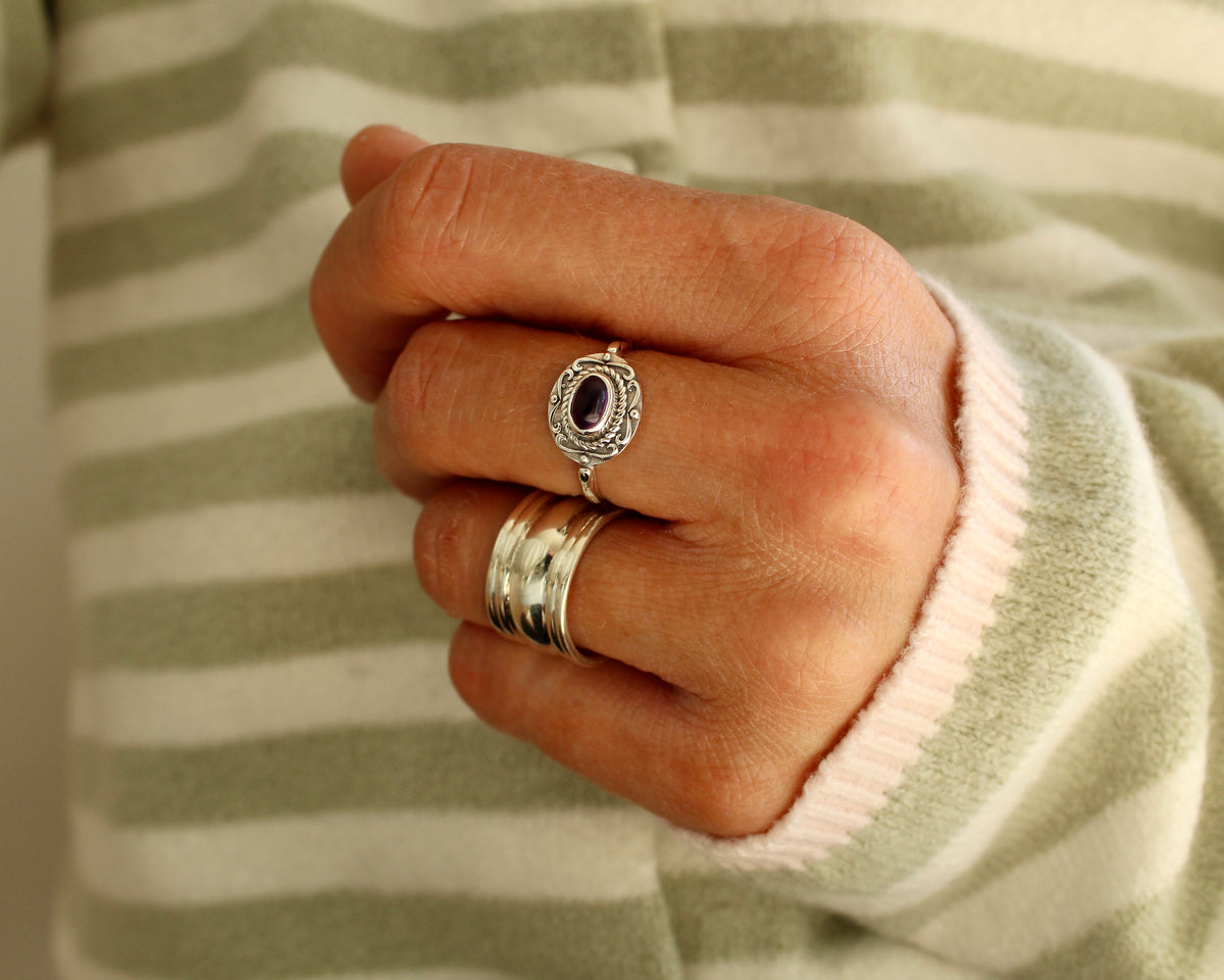 JOIE, bague argent sterling et pierre semi-précieuse, améthyste.