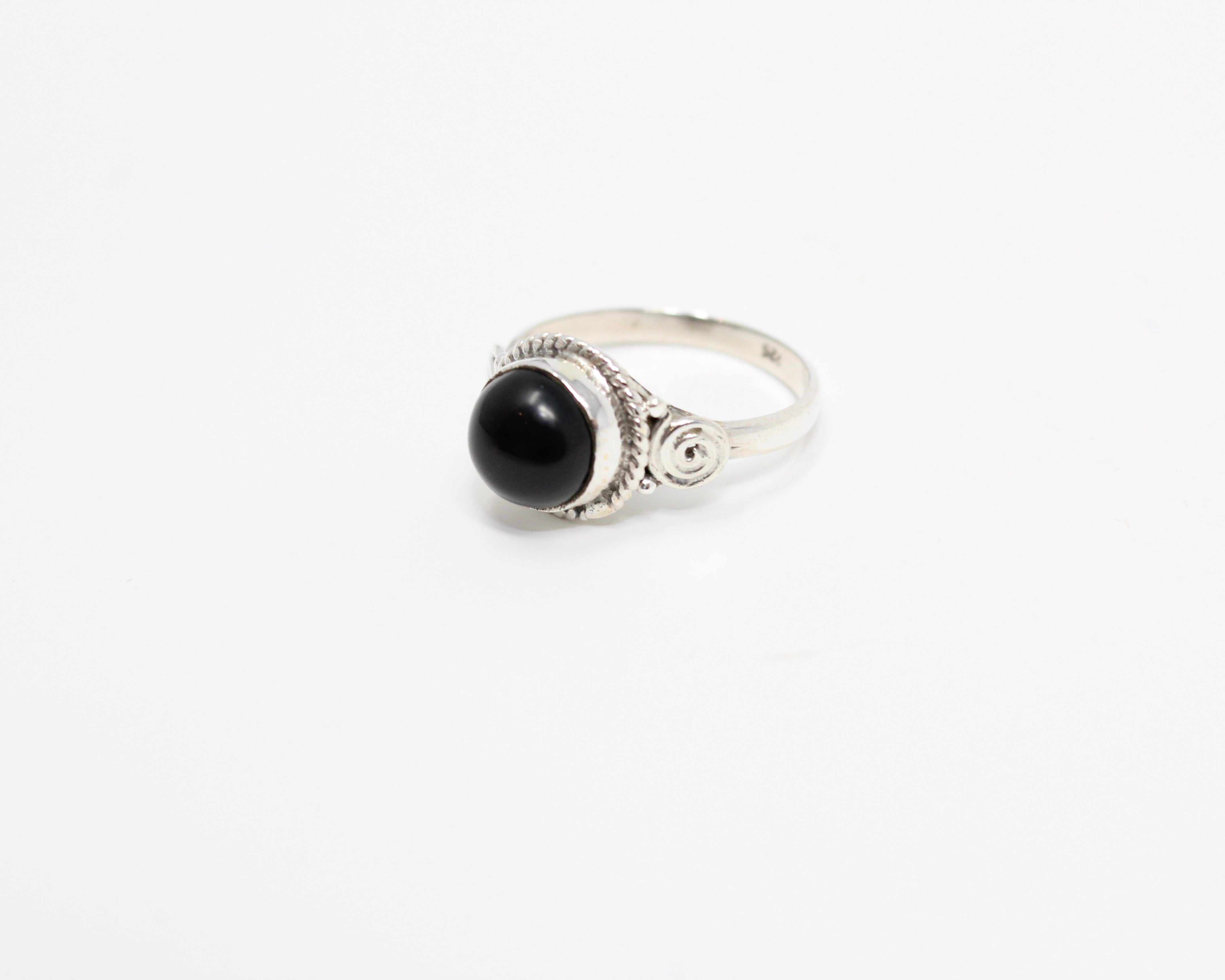 CRÉATIVE, bague argent sterling & pierre semi-précieuse, ONYX.