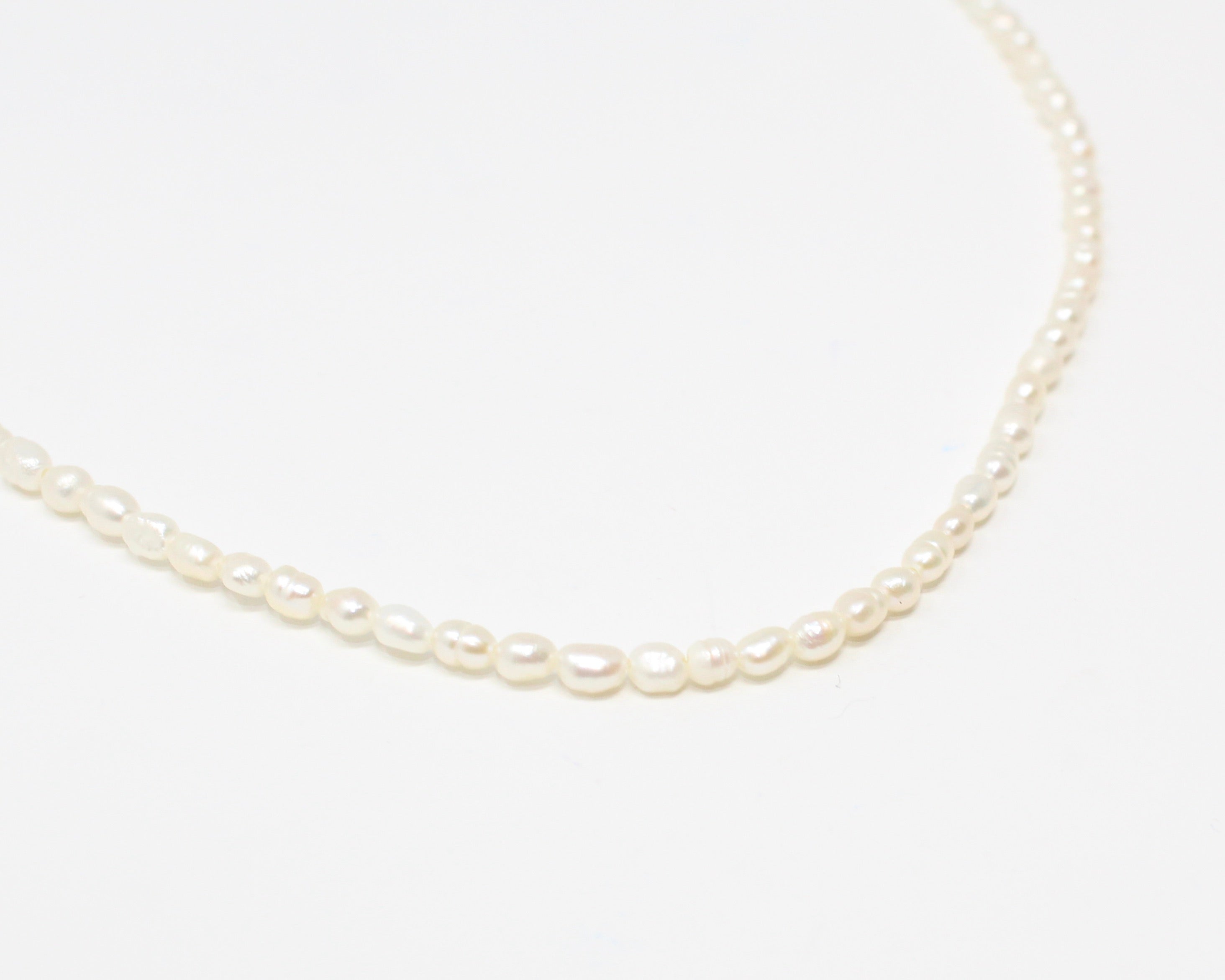 PERLA, collier de perles.