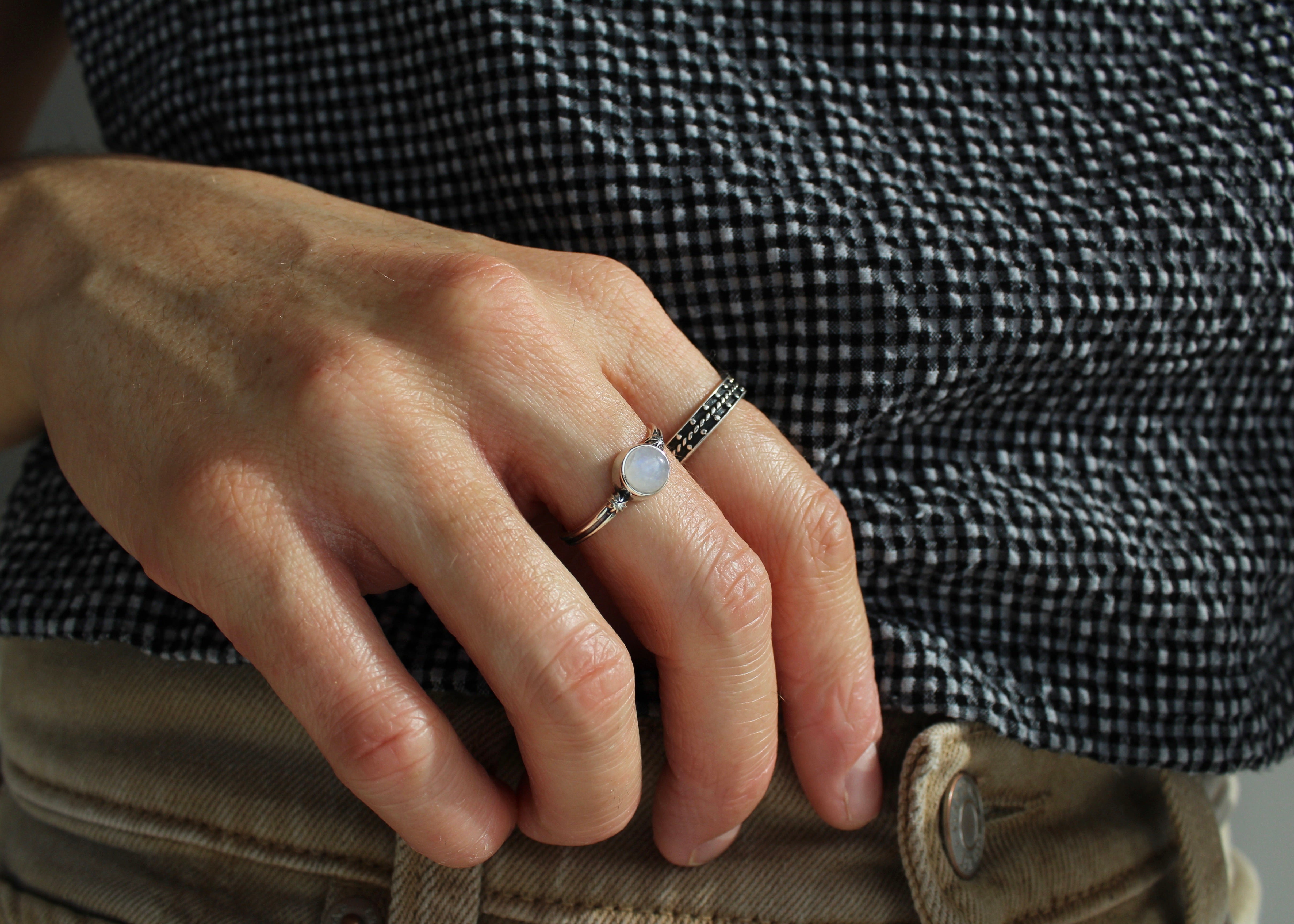  CHARME, bague argent sterling et pierre semi-précieuse, PIERRE DE LUNE.