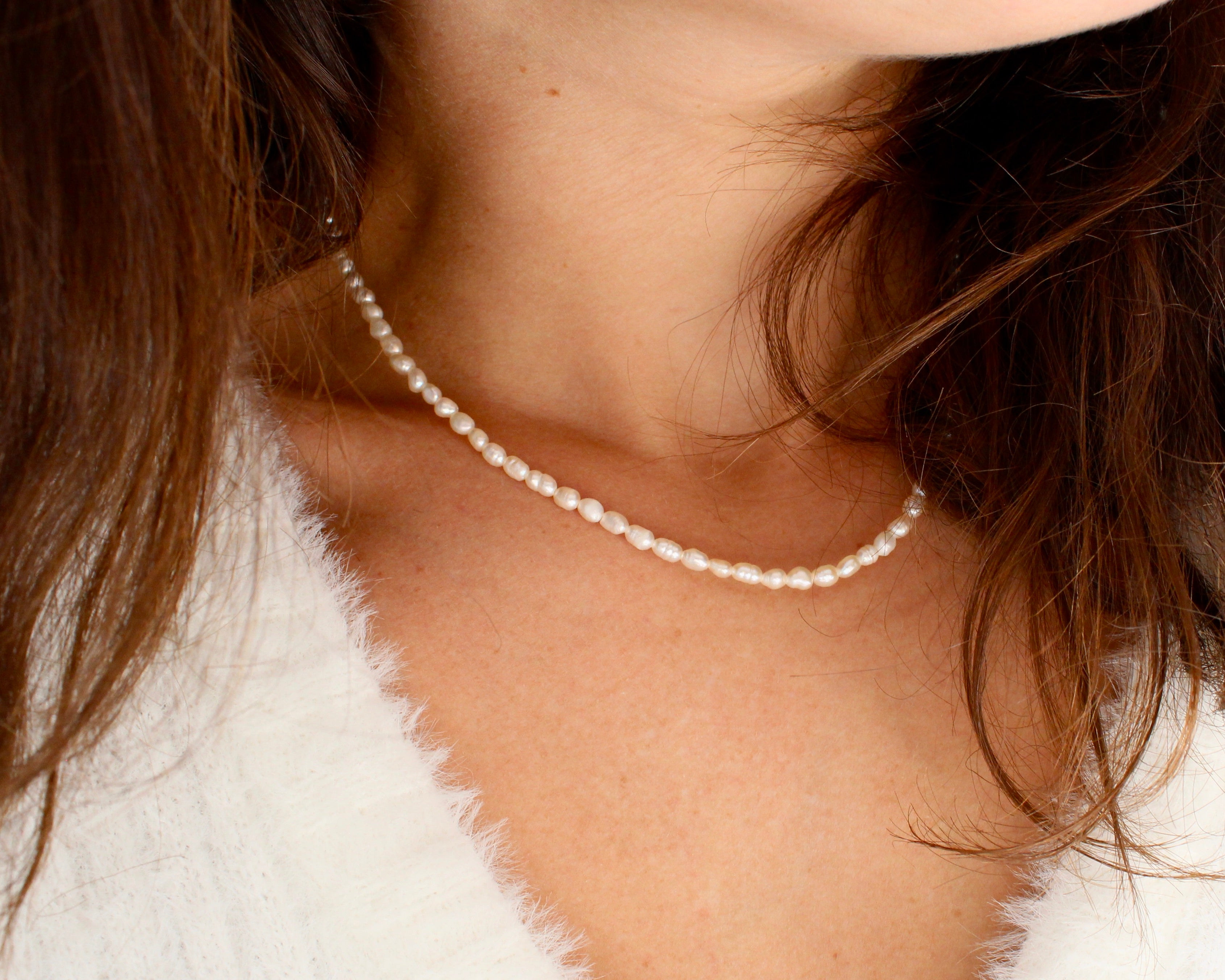 PERLA, collier de perles.