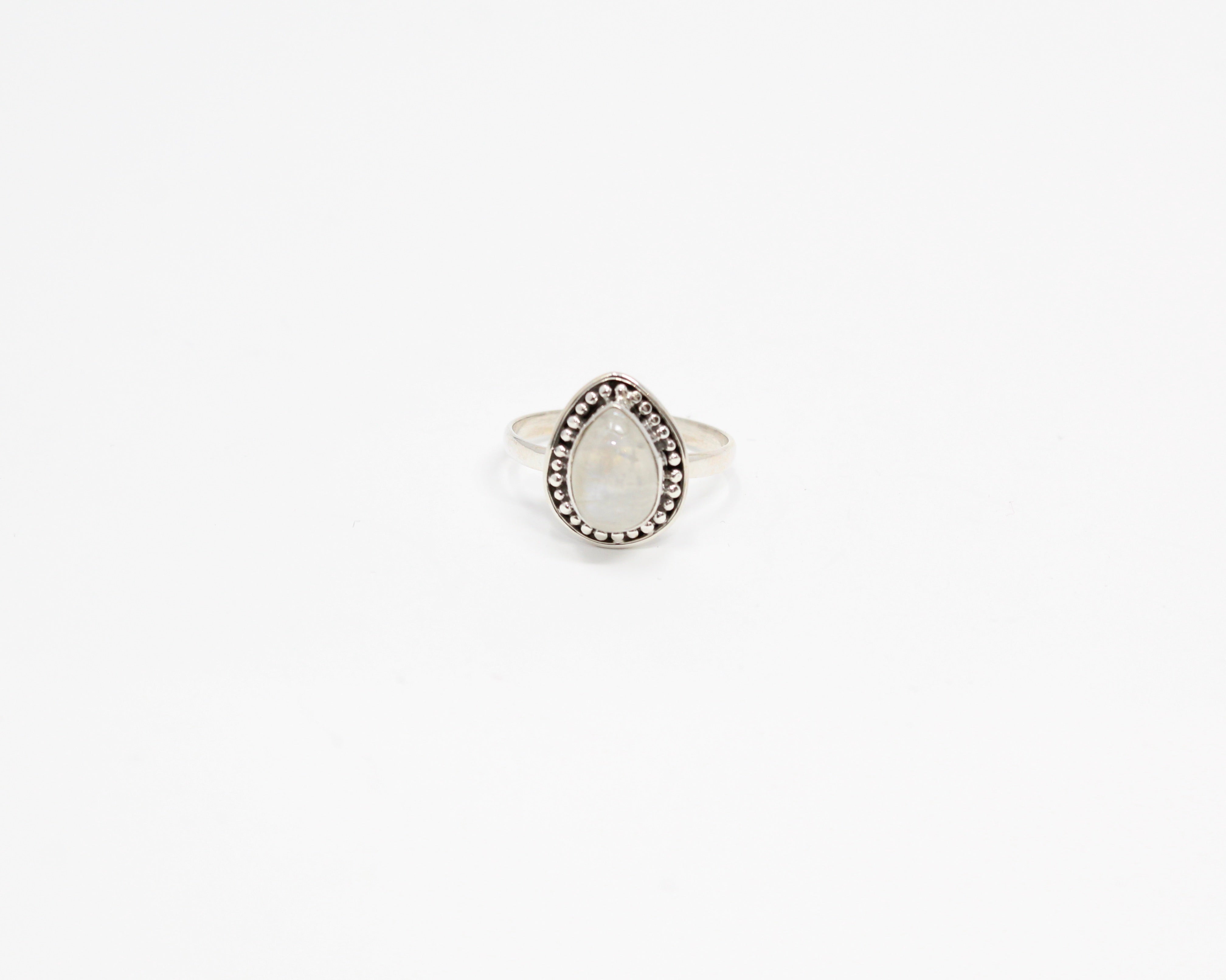 ÉLÉGANCE, bague argent sterling et pierre semi-précieuse, PIERRE DE LUNE.