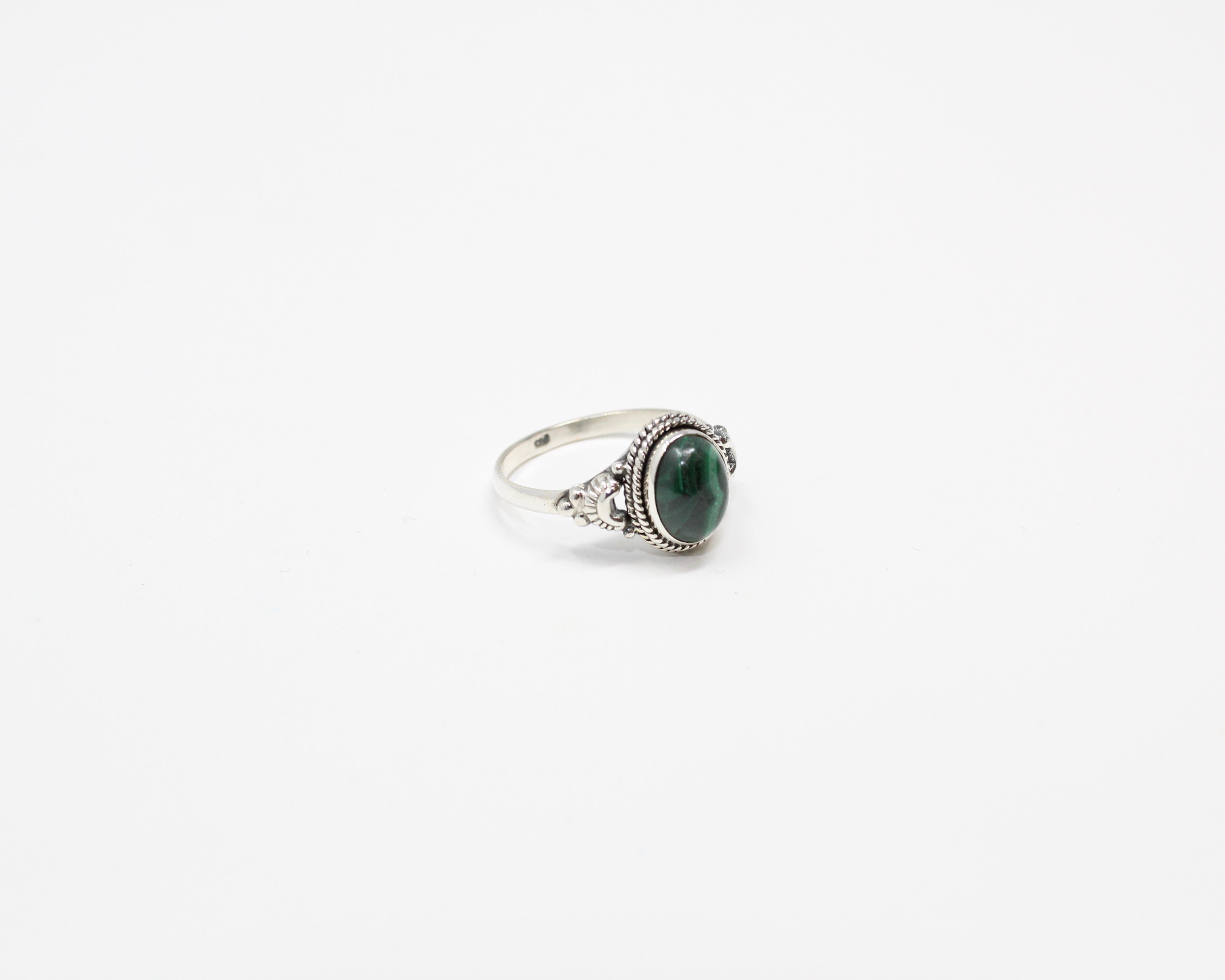 COURAGE, bague en argent sterling et pierre semi-précieuse, MALACHITE.
