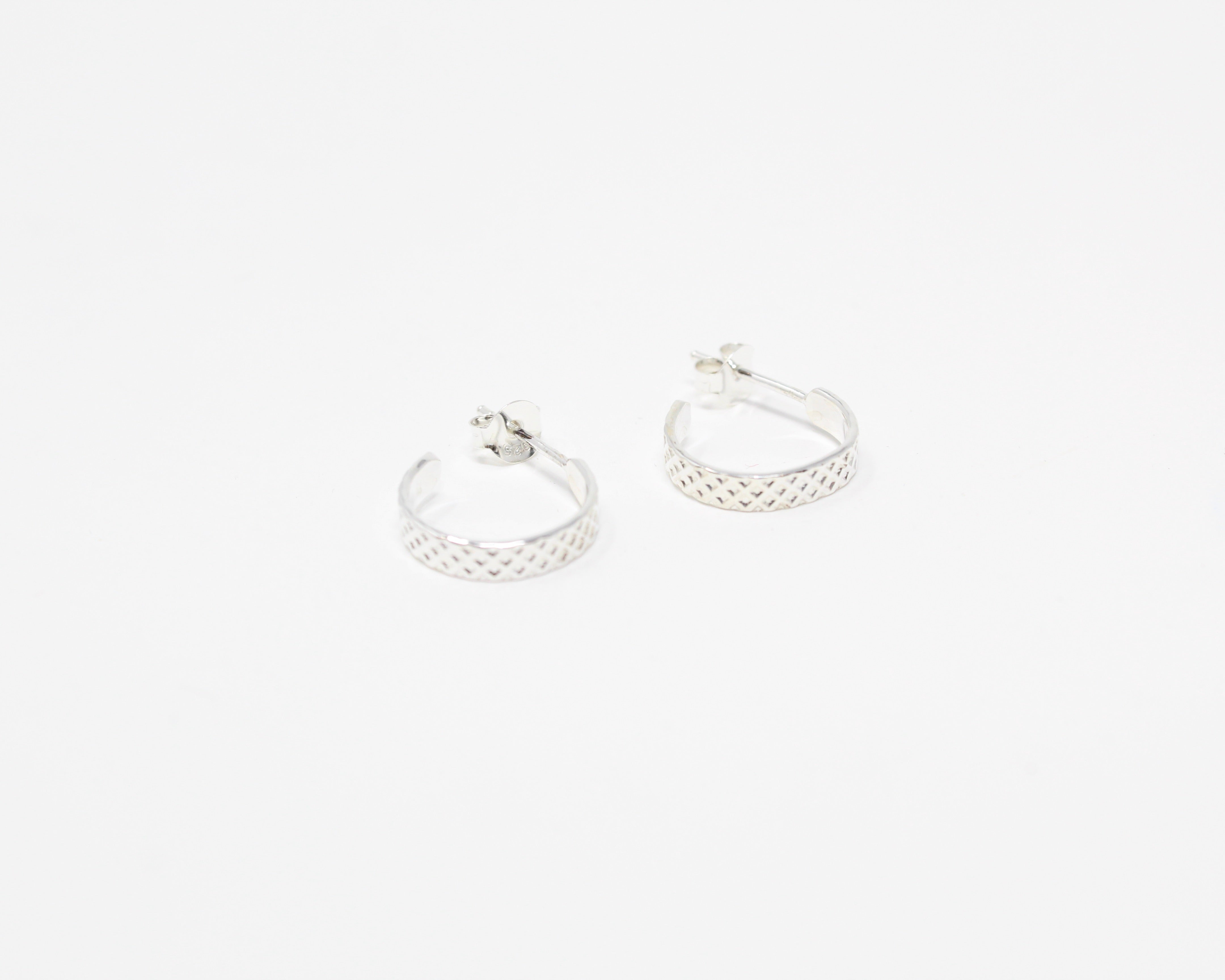 INFINI, boucle d'oreille argent sterling.